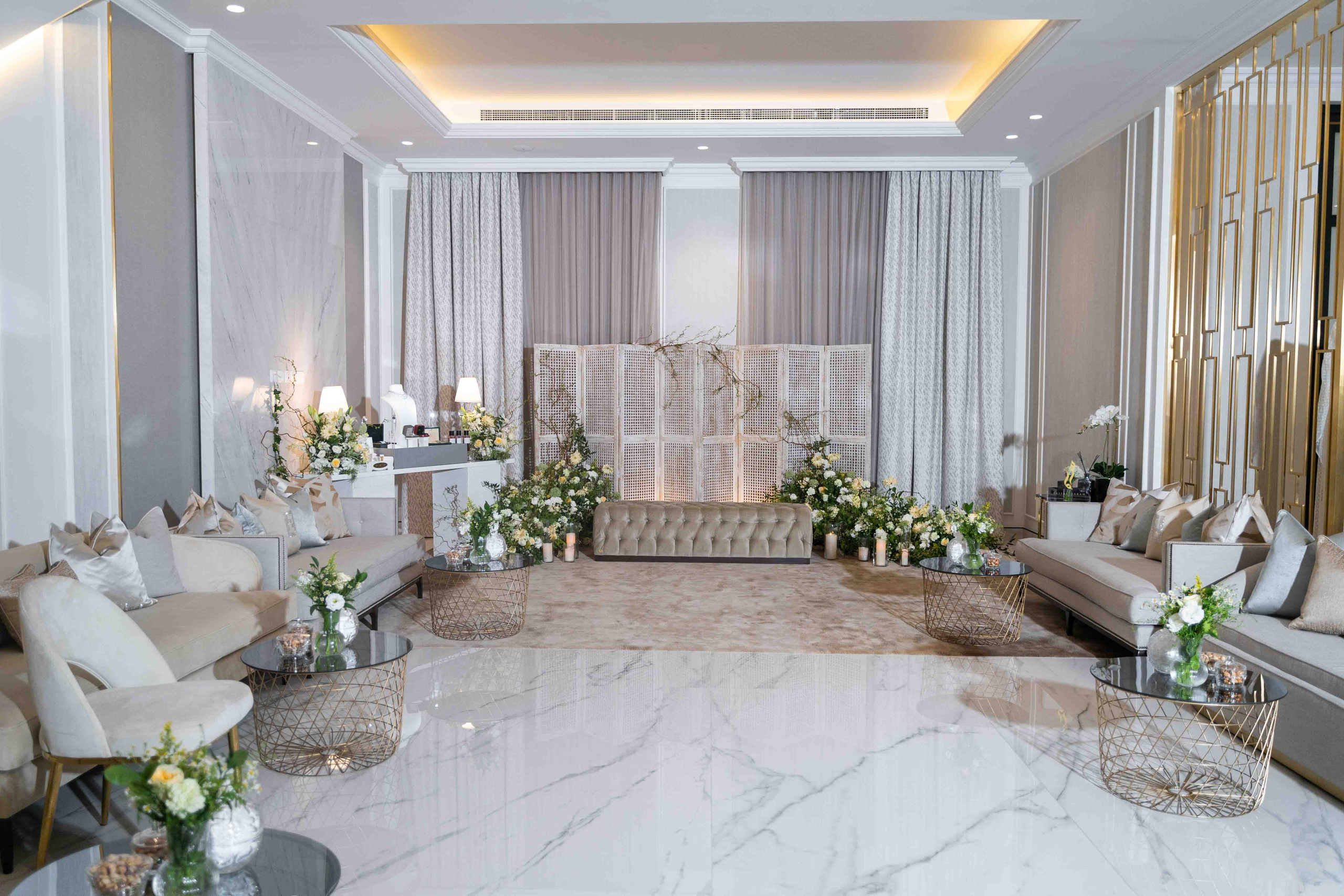 Арабская скромная помолвка дома (приватность на женские лица). Фотограф и видеограф в Москве и Абу Даби Мария Кулагина