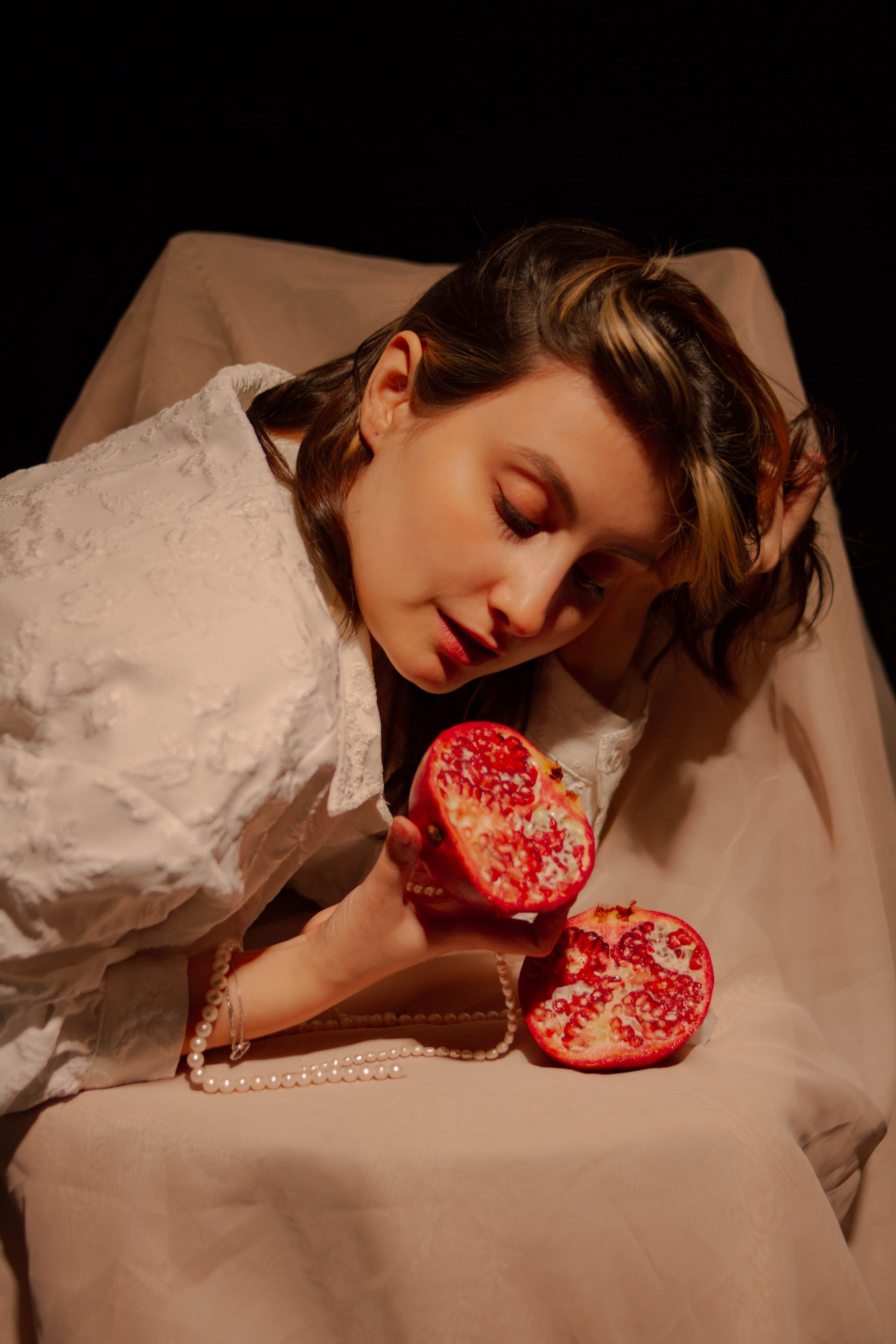 Гранат и жемчуг. Создадим шедевр? Виталина и её фотоискусство