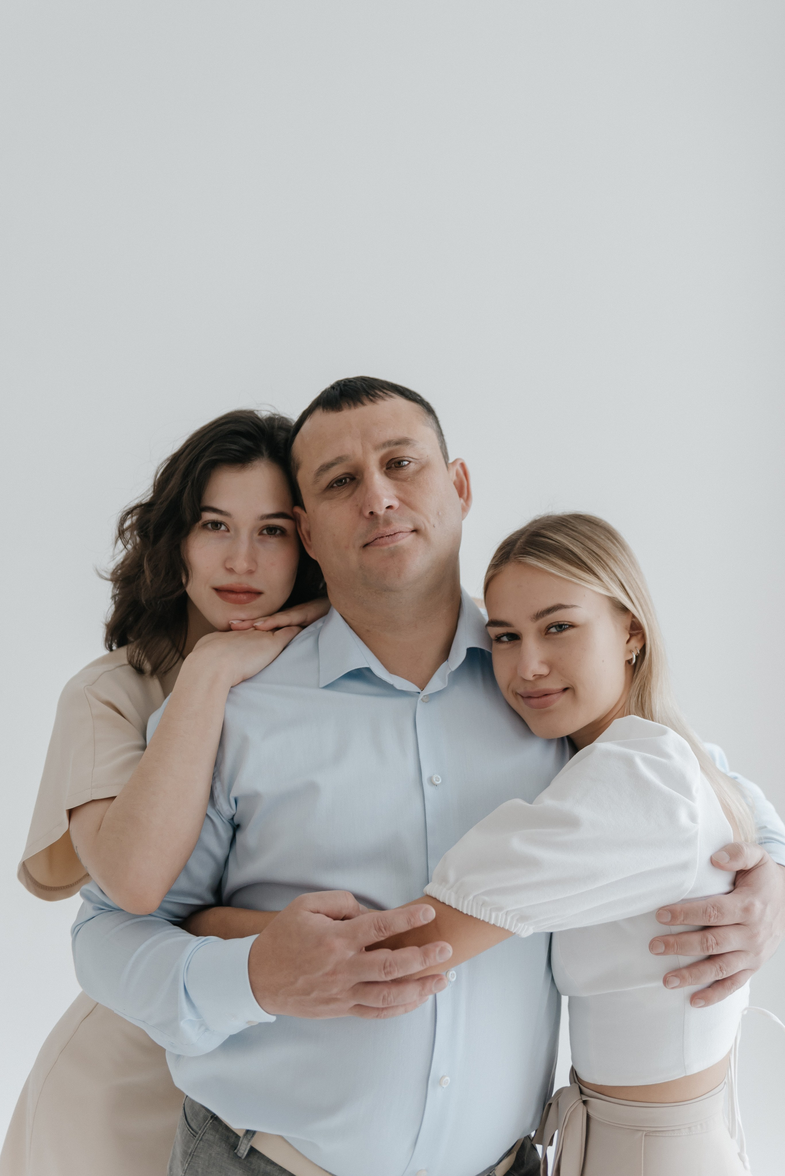 В студии большой семьёй