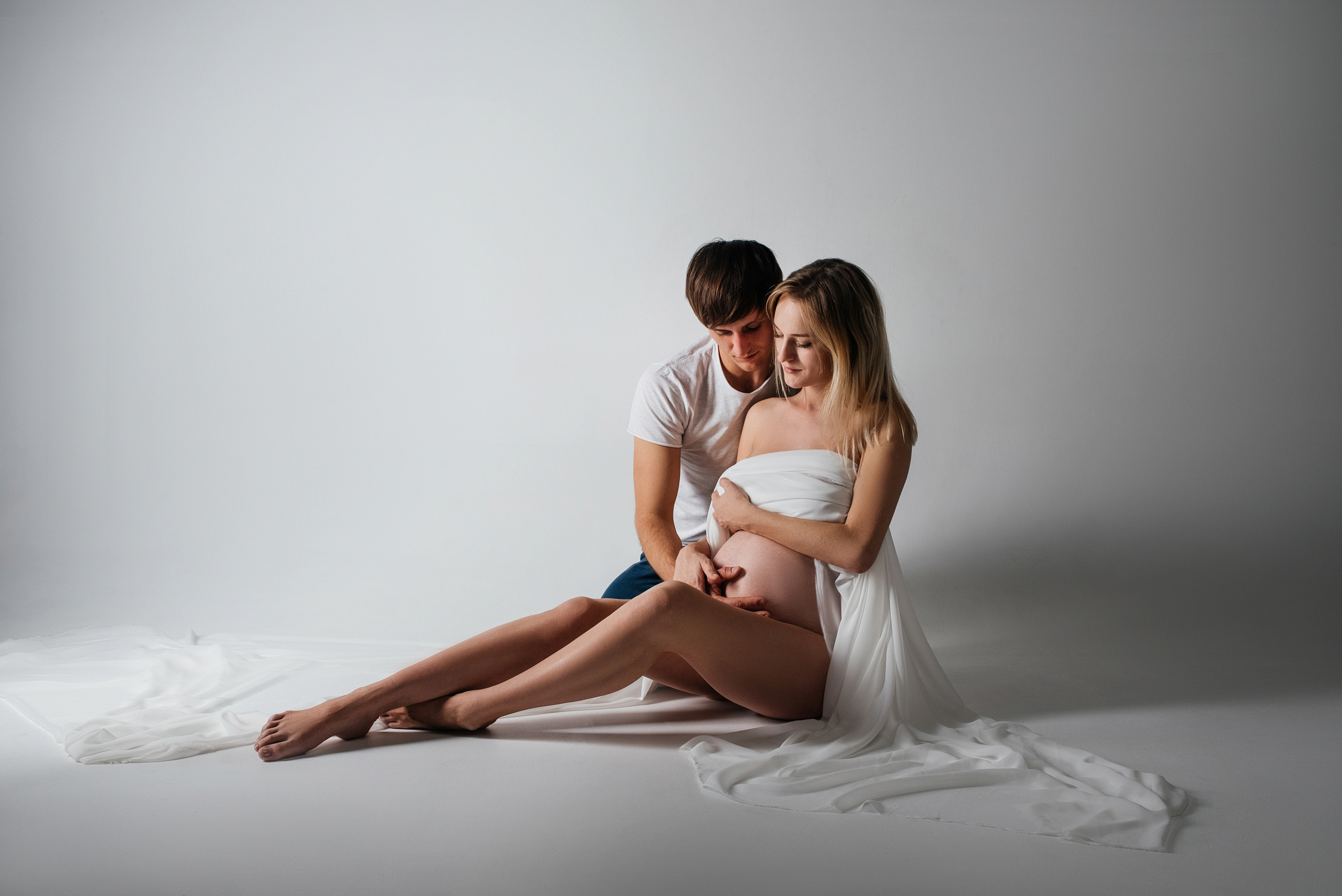 Pregnancy. Wedding photographers Alex Abramyan