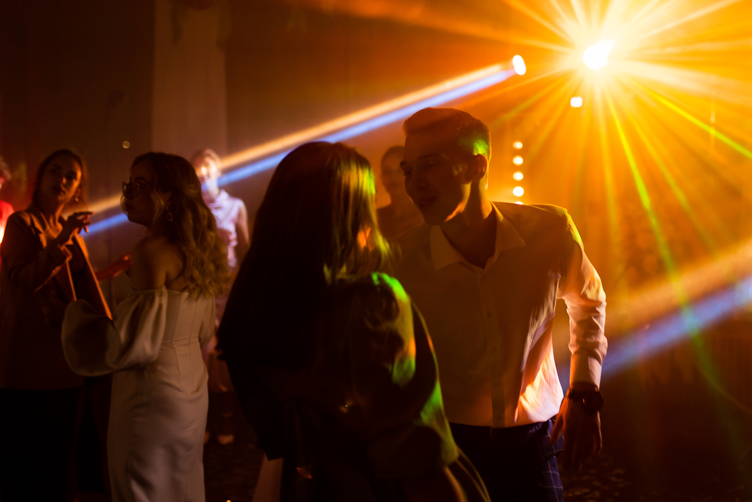 Банкет в Джани Ресторани. Свет на свадьбу Нижний Новгород Friends Rent