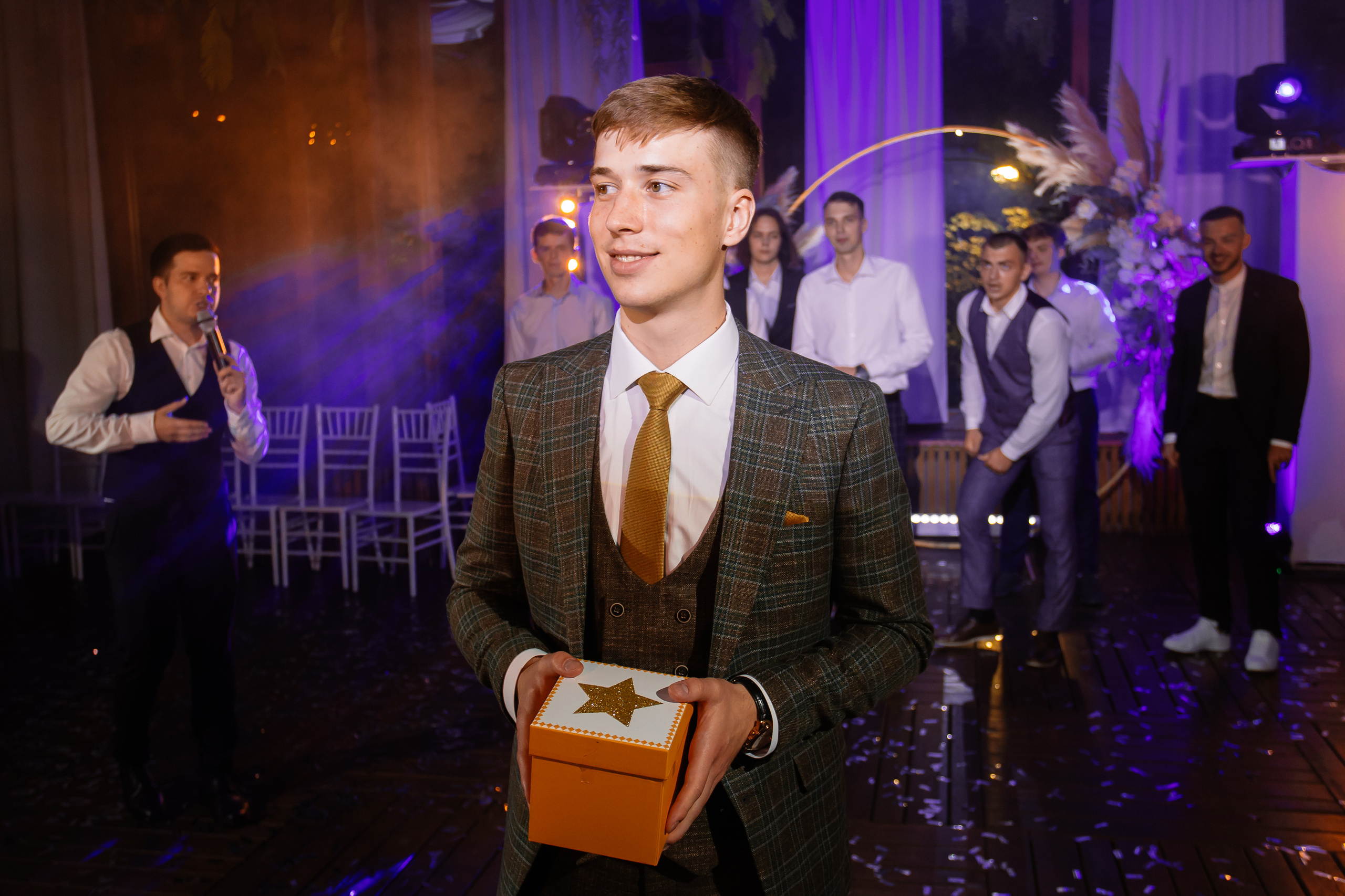 Банкет в Джани Ресторани. Свет на свадьбу Нижний Новгород Friends Rent