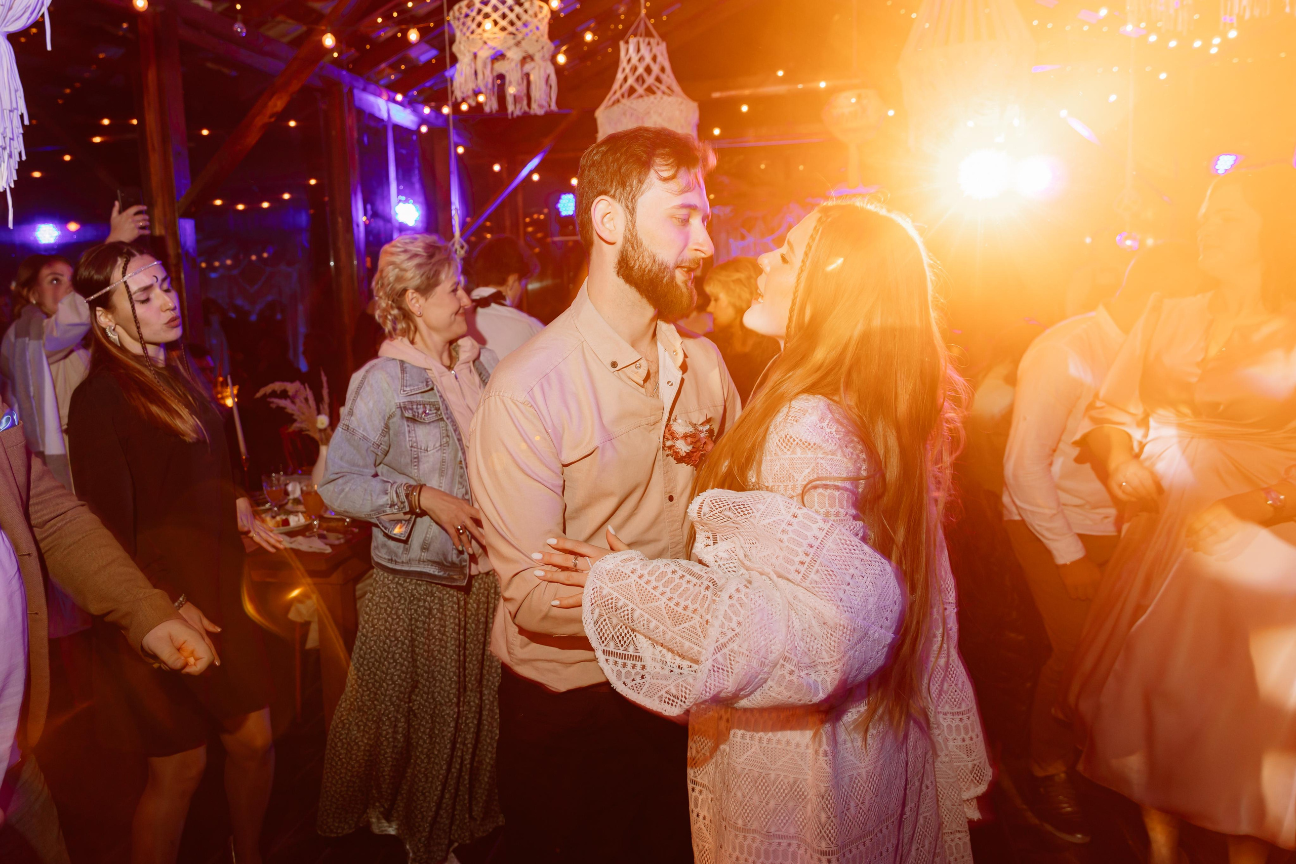 Банкет в Истоке. Свет на свадьбу Нижний Новгород Friends Rent