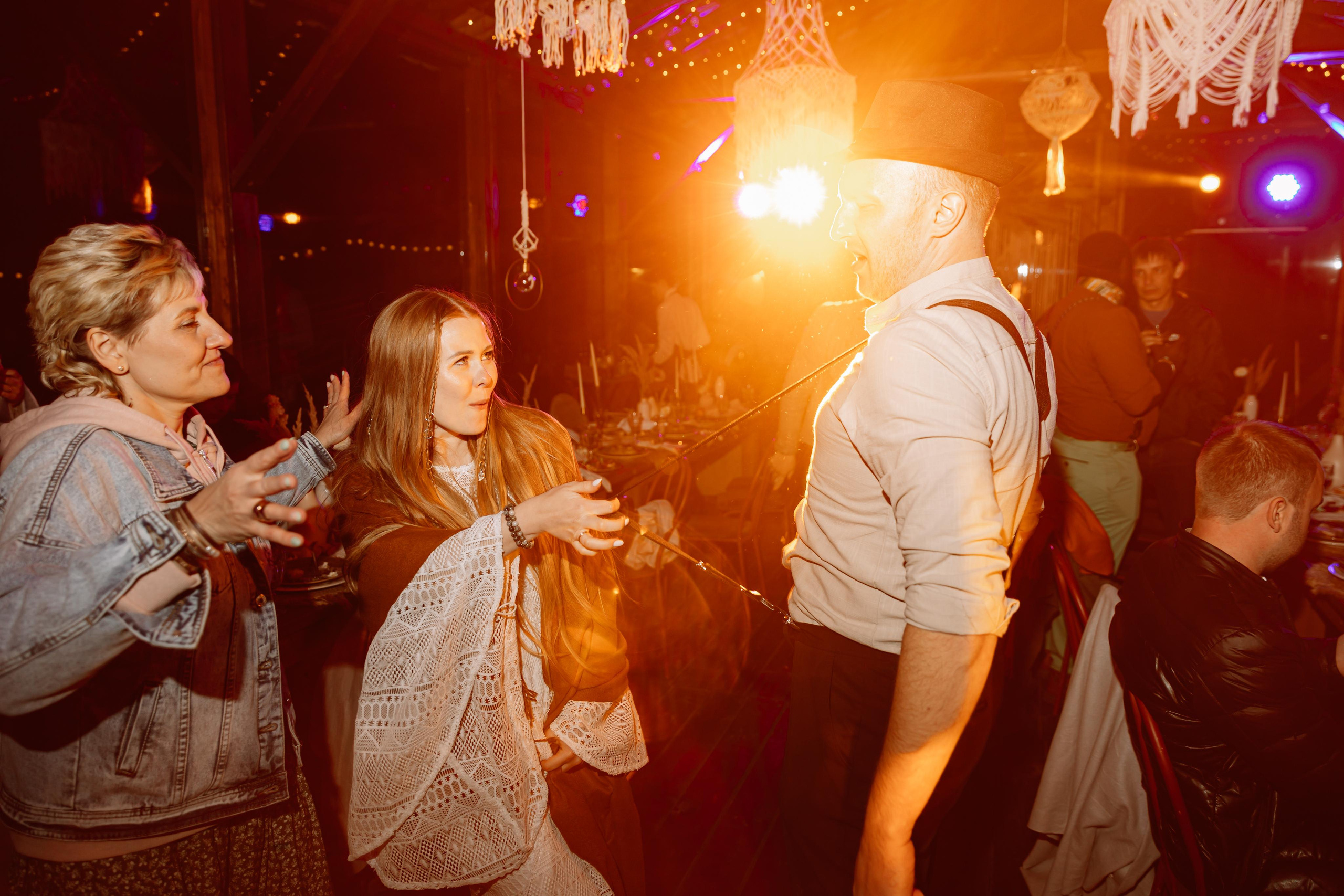 Банкет в Истоке. Свет на свадьбу Нижний Новгород Friends Rent