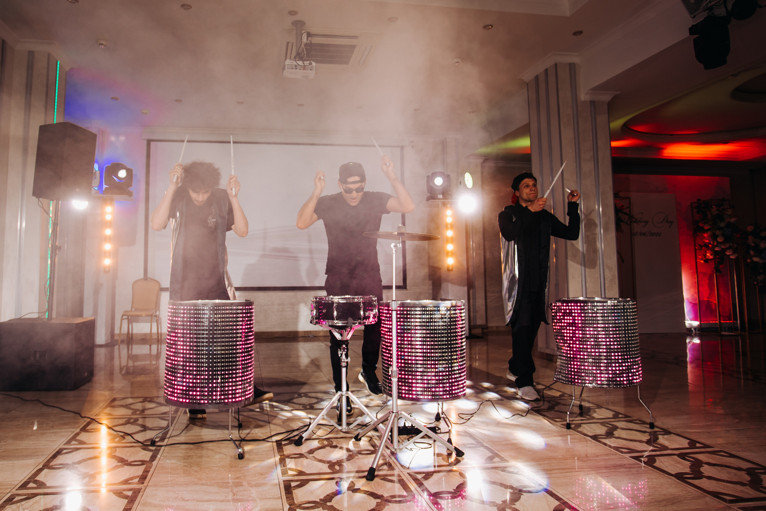 Банкет в ресторане Гранат. Свет на свадьбу Нижний Новгород Friends Rent