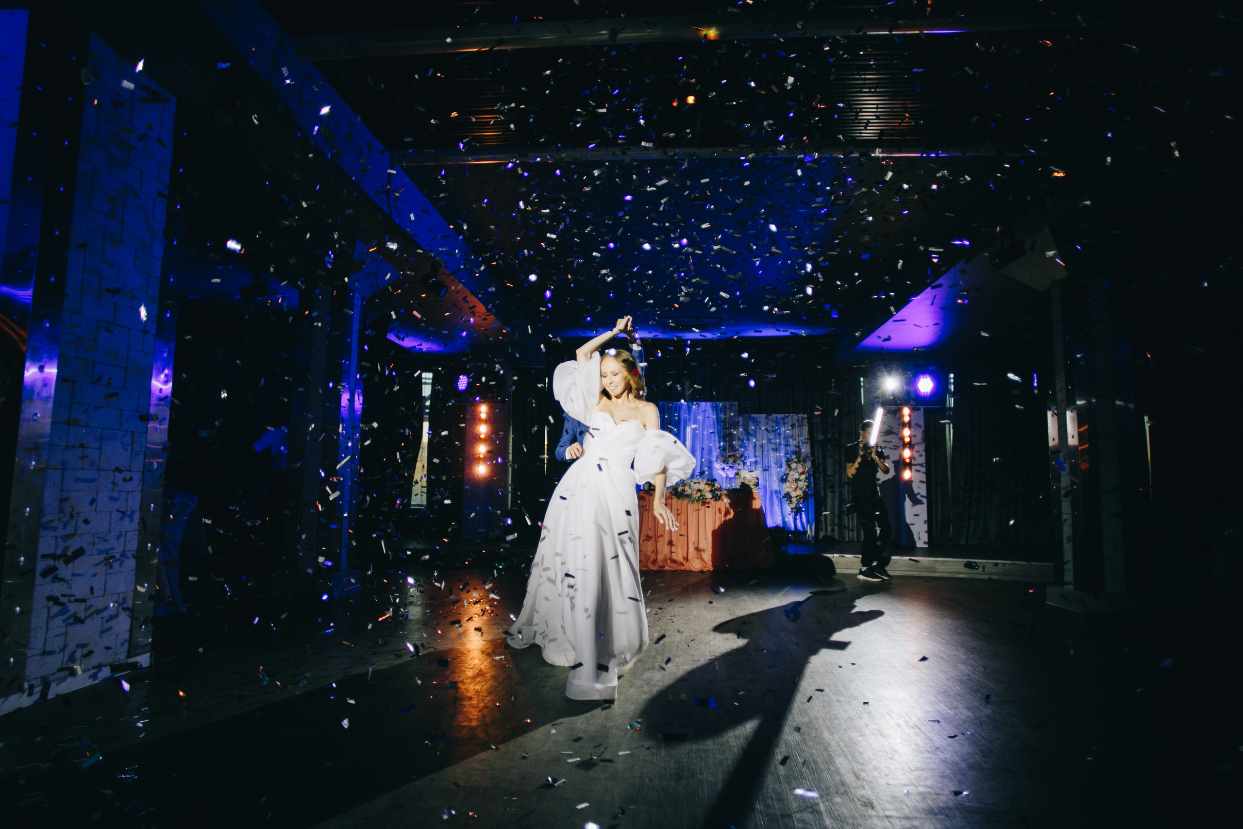 Банкет в Monet. Свет на свадьбу Нижний Новгород Friends Rent