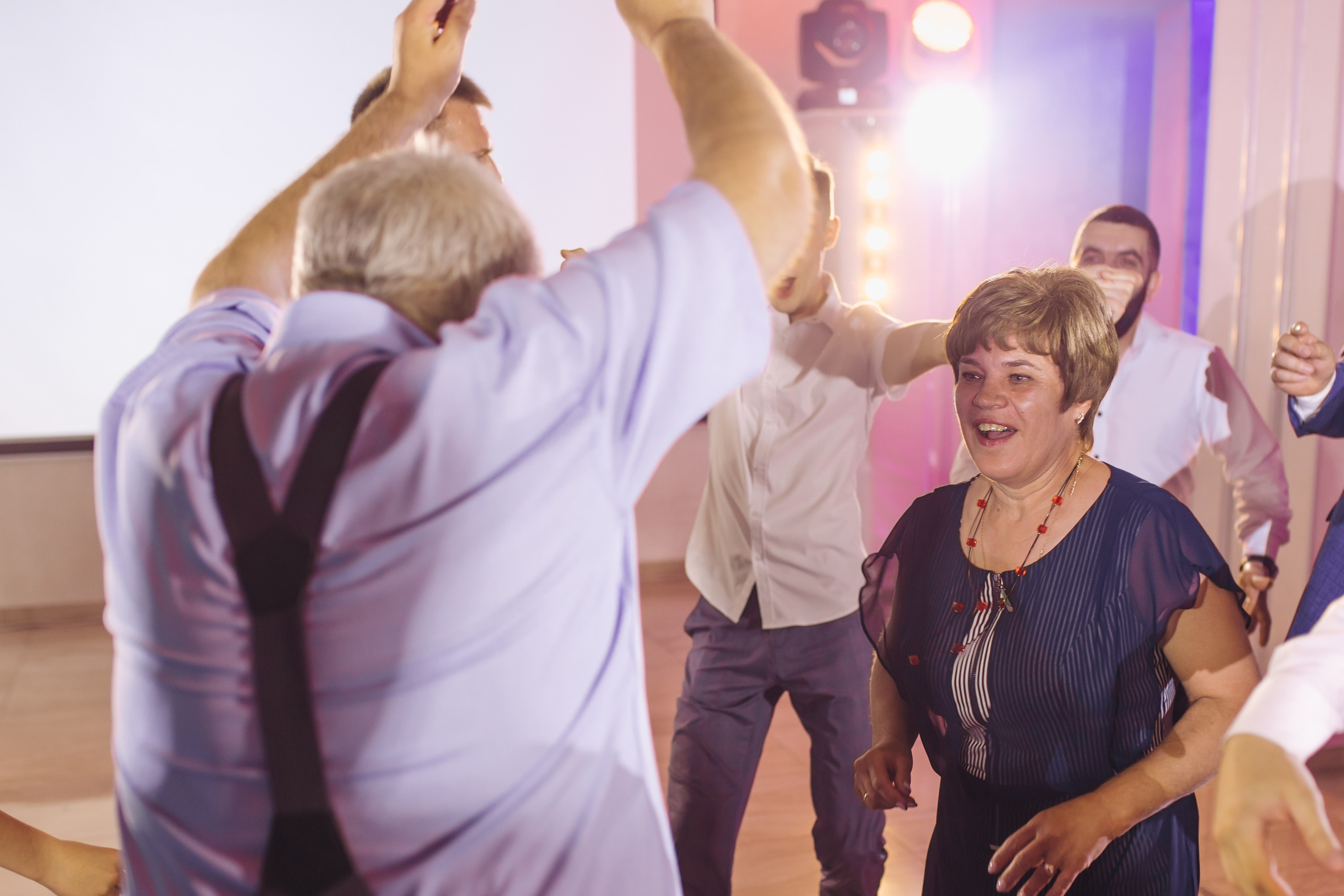 Банкет в ресторане Гранат. Свет на свадьбу Нижний Новгород Friends Rent