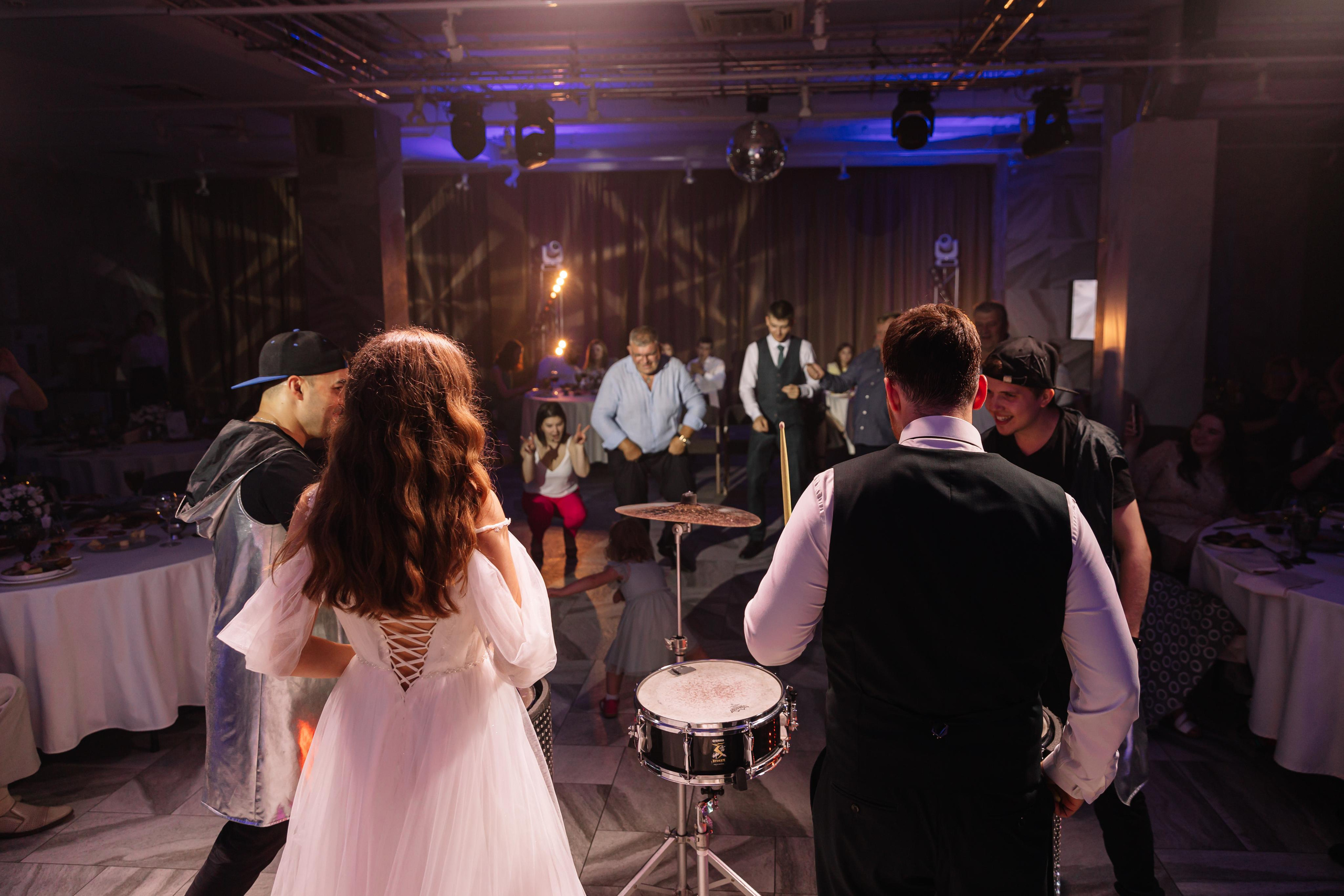 Банкет в Novo. Второй этаж. Свет на свадьбу Нижний Новгород Friends Rent