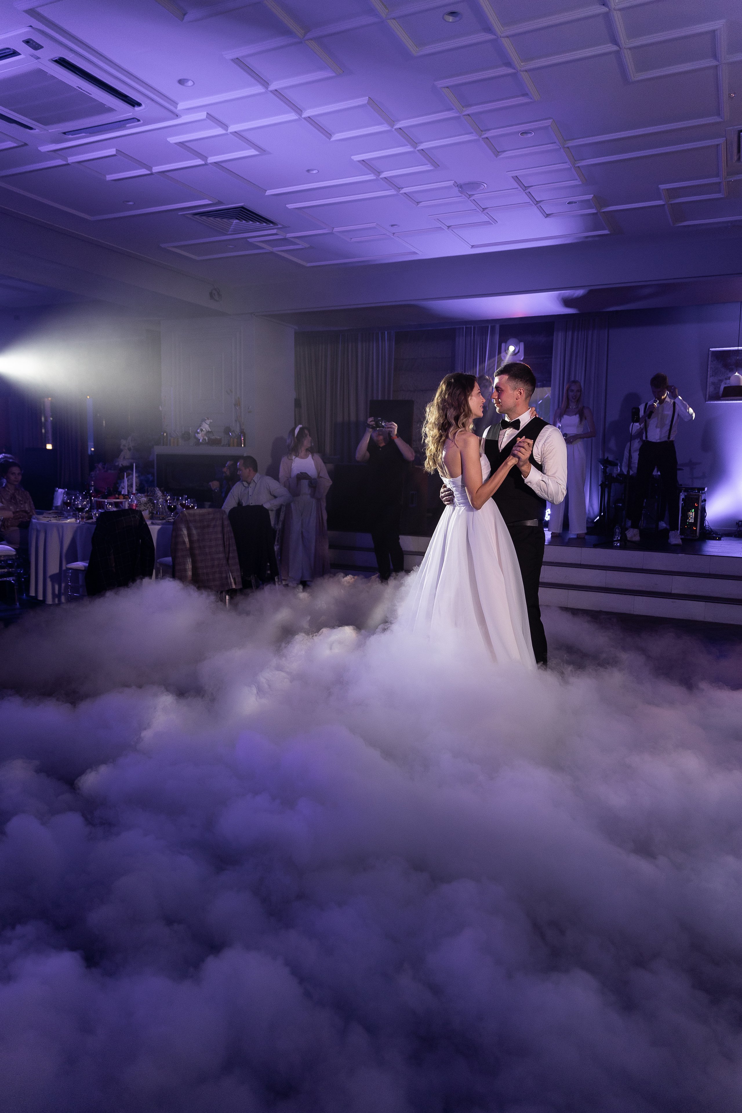 Банкет в Monet. Свет на свадьбу Нижний Новгород Friends Rent