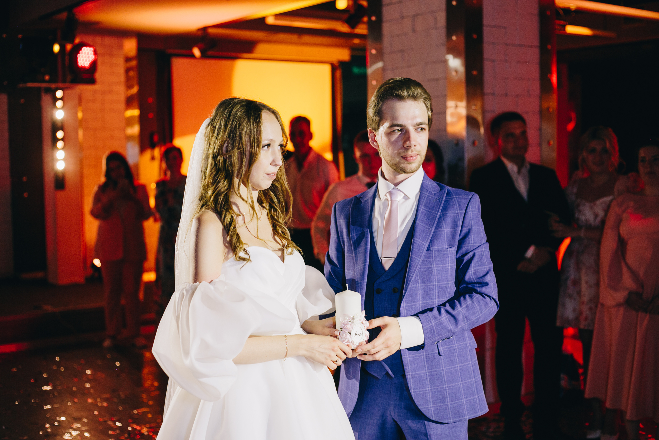 Банкет в Маринс Парк Отель. 2 этаж. Свет на свадьбу Нижний Новгород Friends Rent