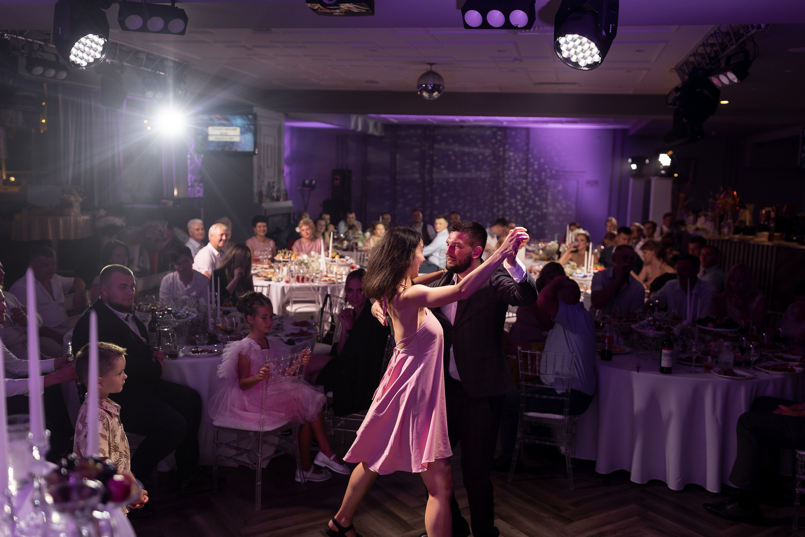 Банкет в Monet. Свет на свадьбу Нижний Новгород Friends Rent