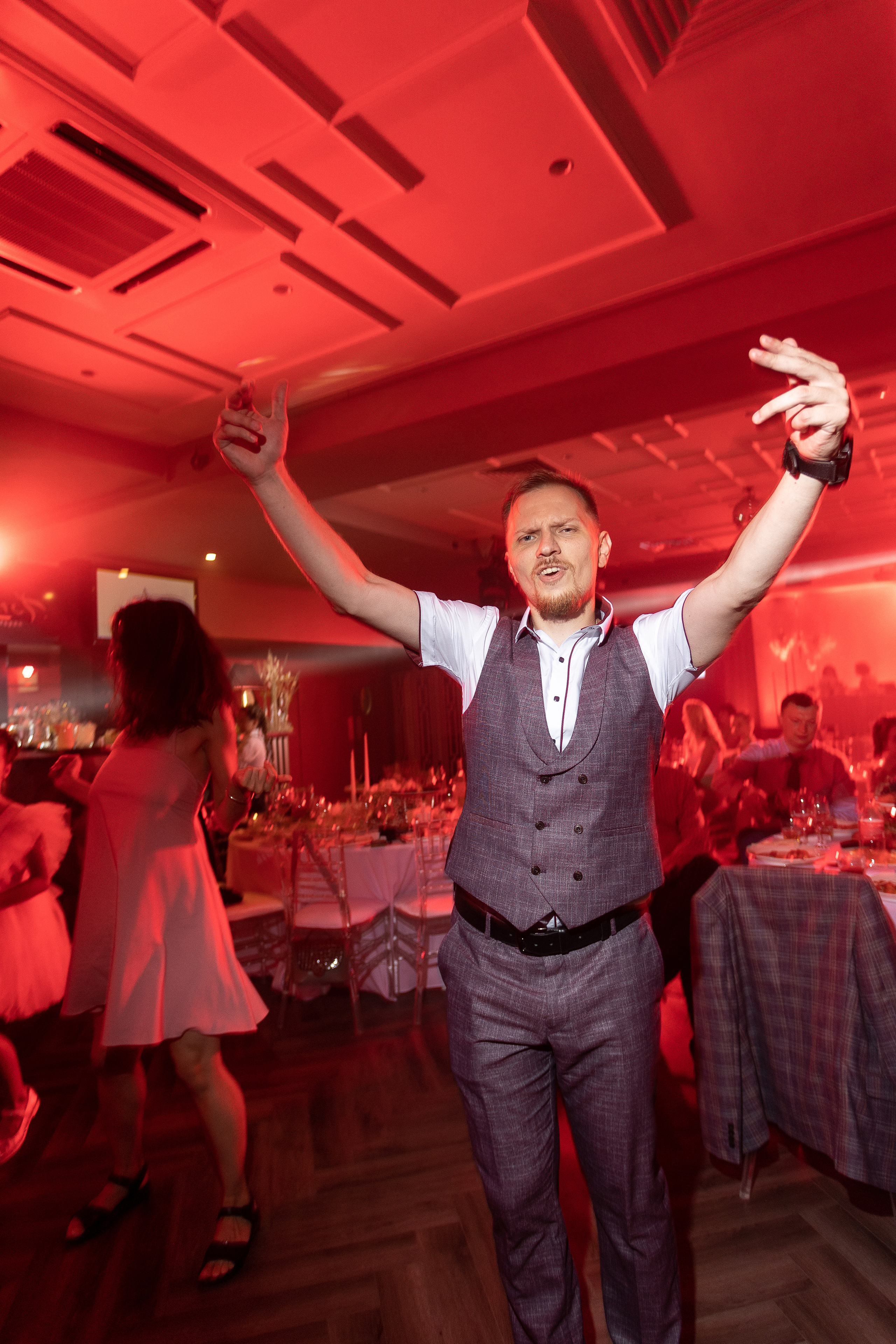 Банкет в Monet. Свет на свадьбу Нижний Новгород Friends Rent