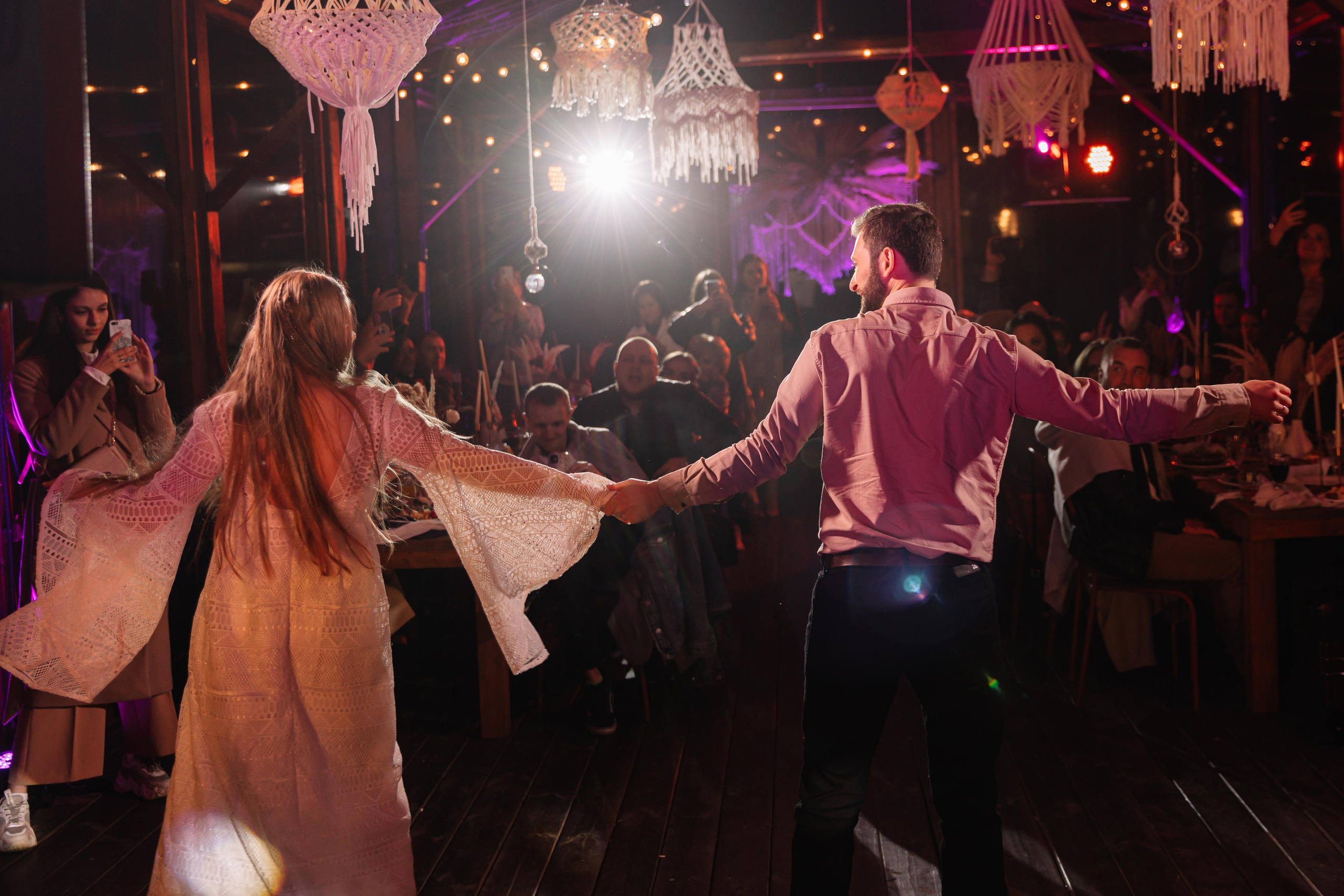 Банкет в Истоке. Свет на свадьбу Нижний Новгород Friends Rent