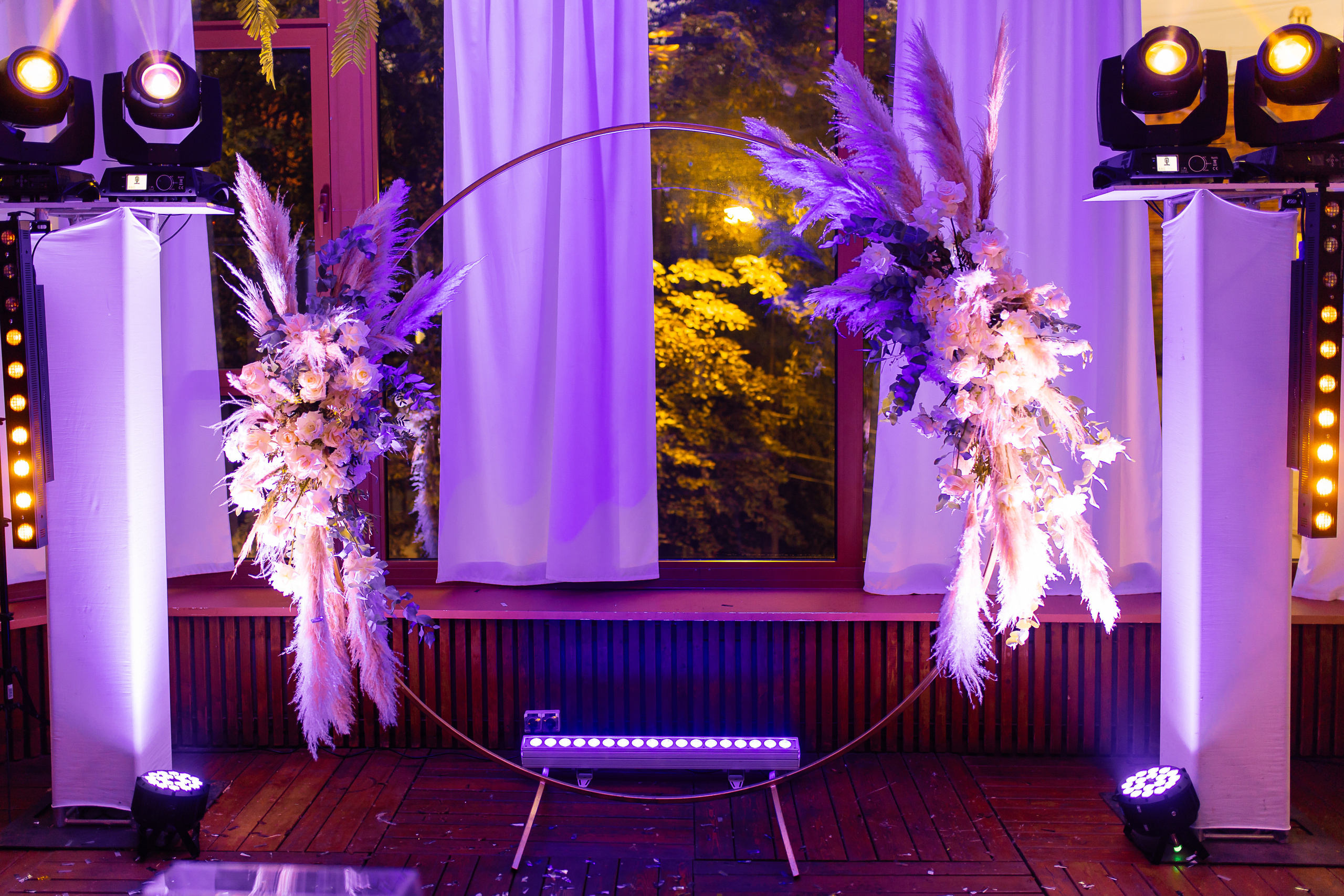 Банкет в Джани Ресторани. Свет на свадьбу Нижний Новгород Friends Rent