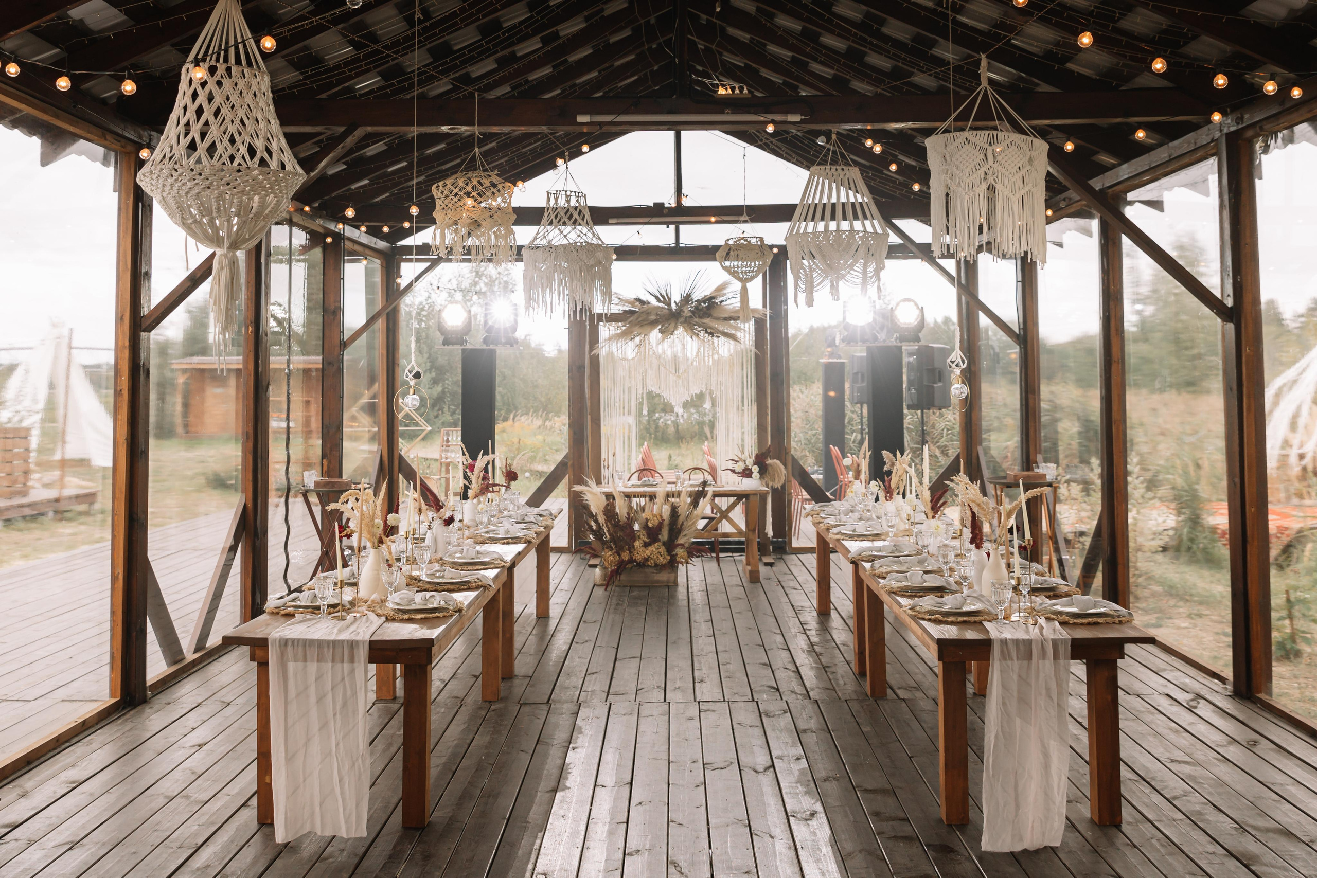 Банкет в Истоке. Свет на свадьбу Нижний Новгород Friends Rent