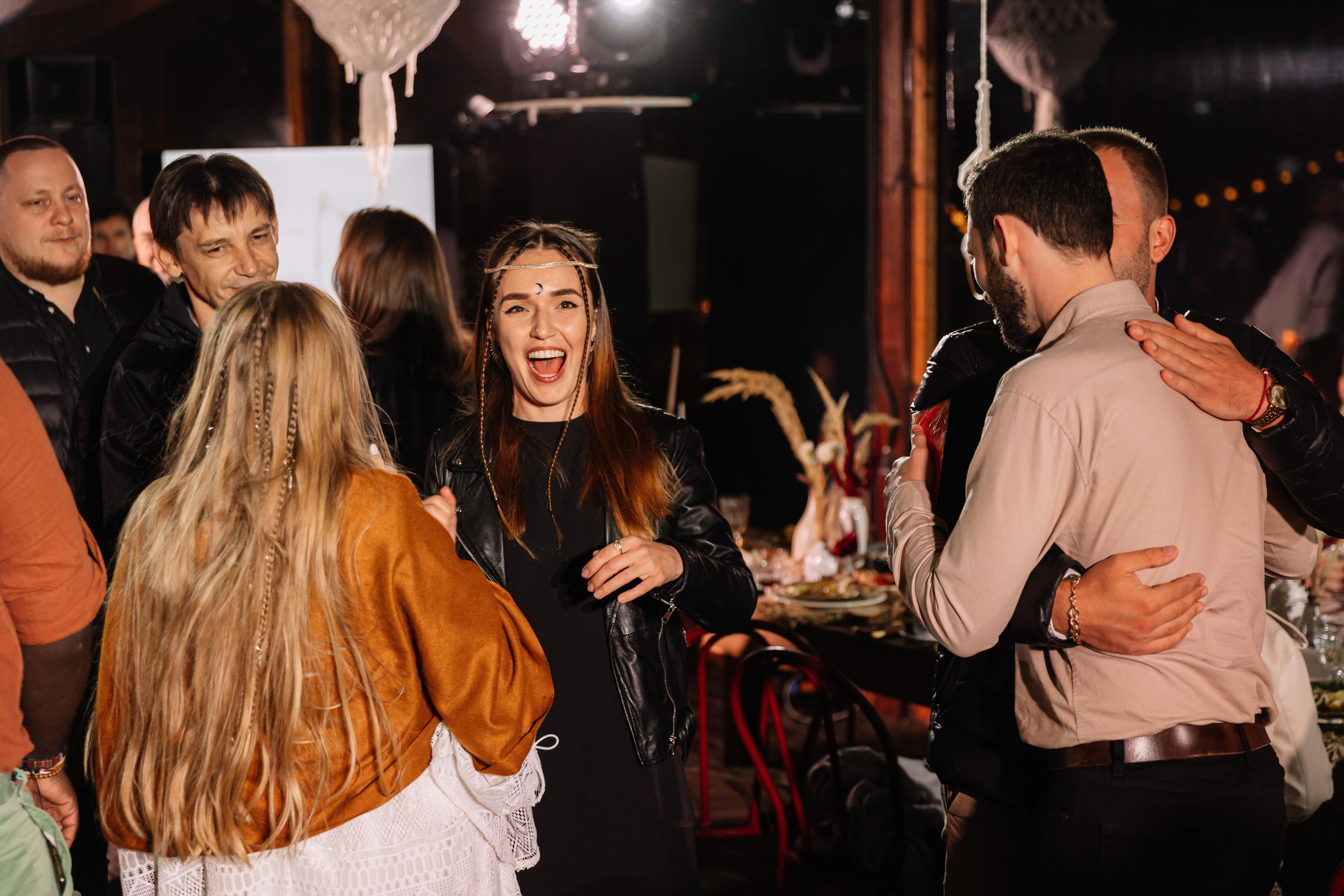 Банкет в Истоке. Свет на свадьбу Нижний Новгород Friends Rent