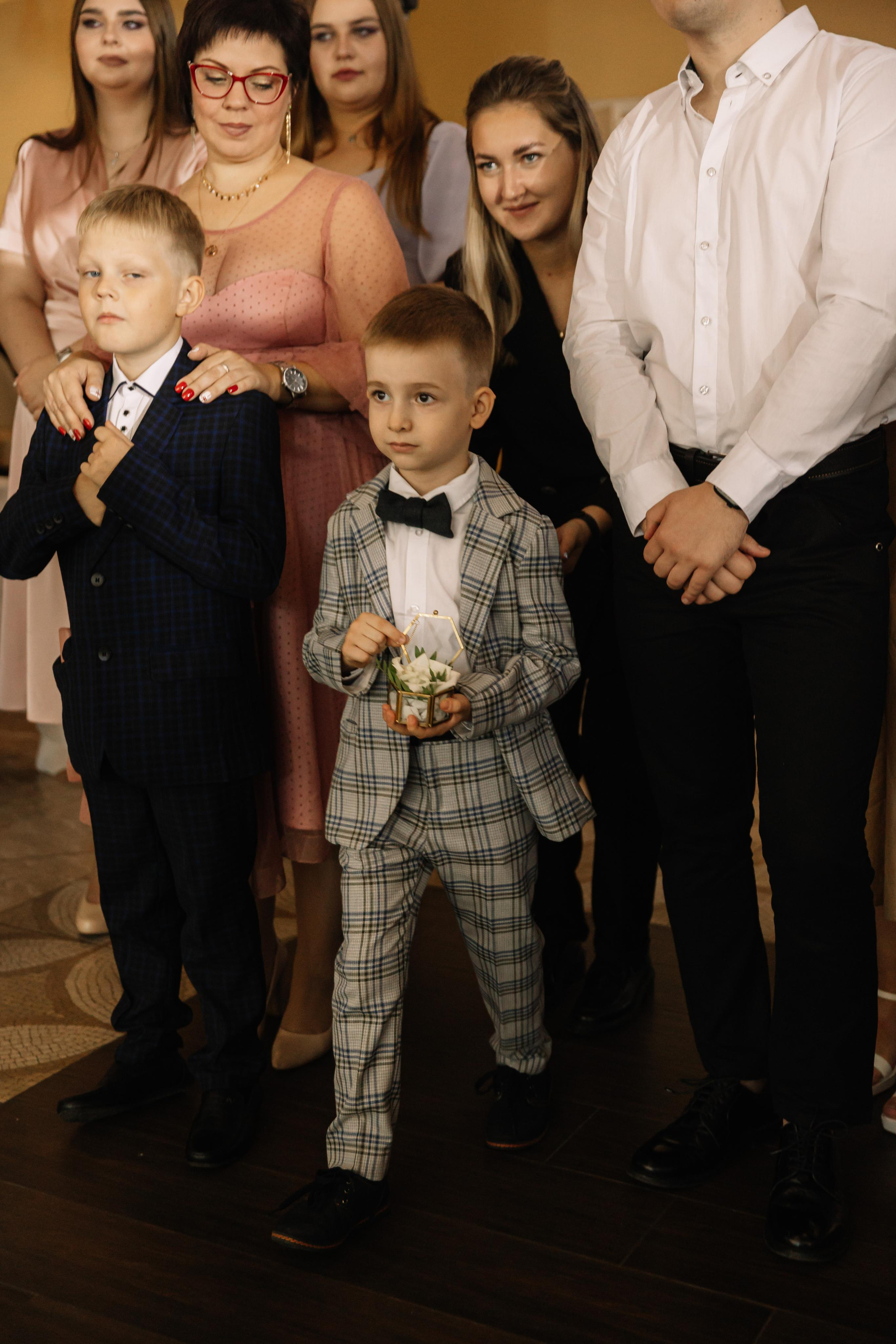 Банкет в Белом парусе. Второй этаж. Свет на свадьбу Нижний Новгород Friends Rent