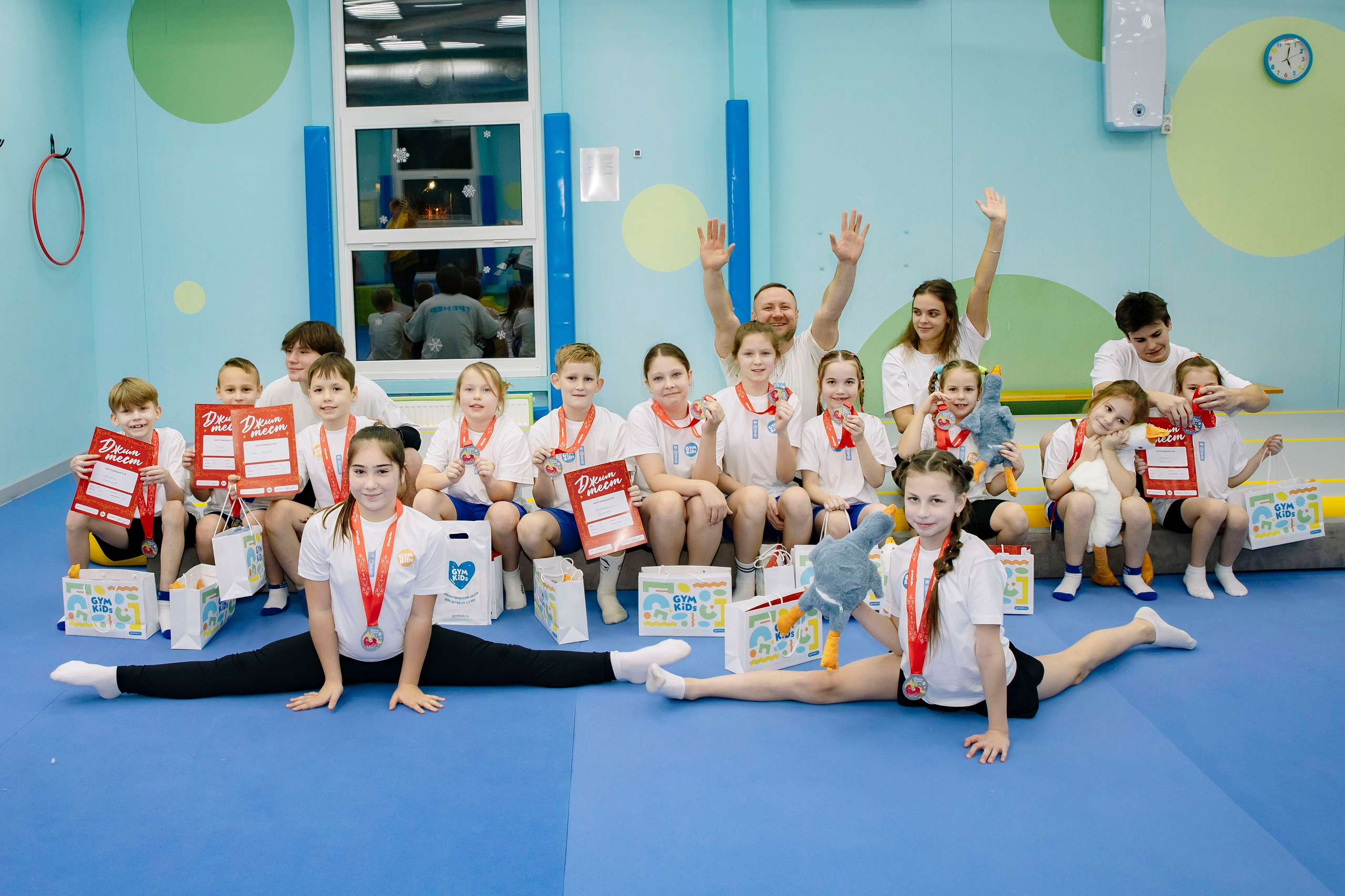Соревнования по гимнастике в Gymkids Звенигород. Профессиональный фотограф в Москве | Заказать фотосессию и съемку