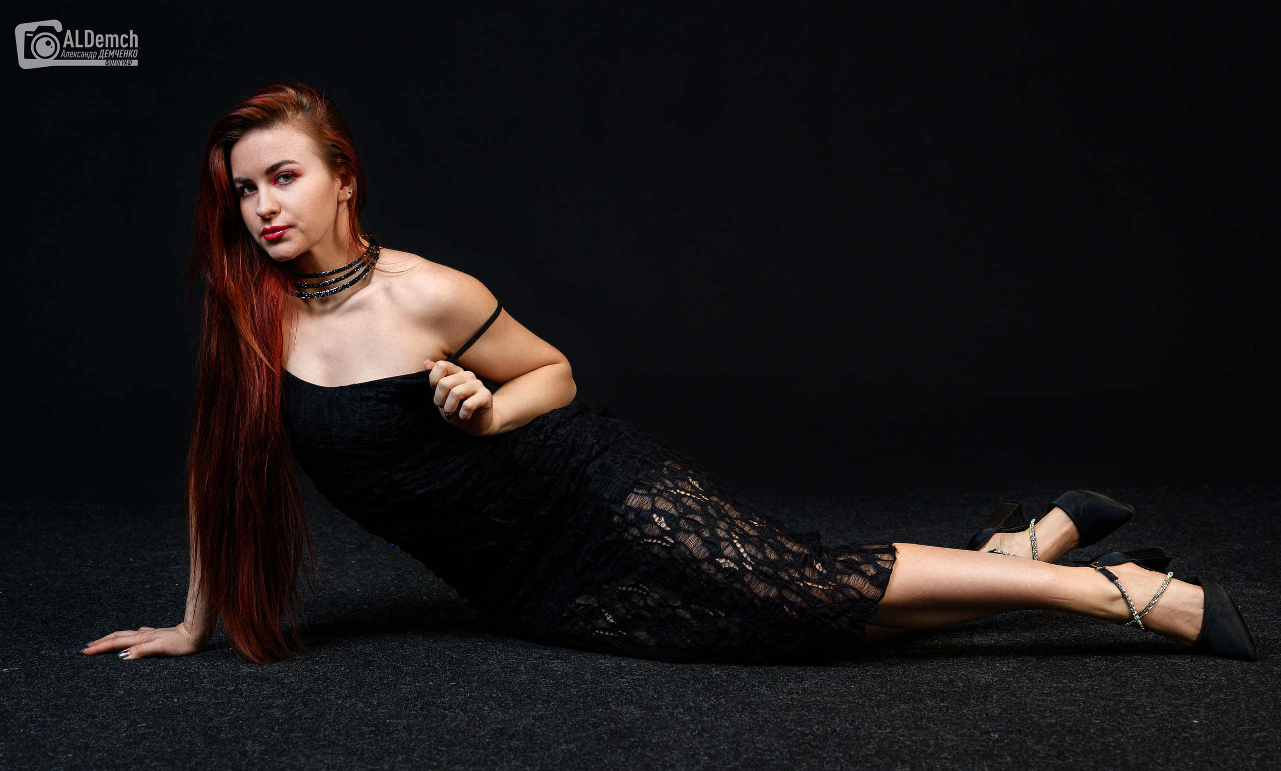 Фотосессия девушки в студии Bestmemories зале Honey в Москве