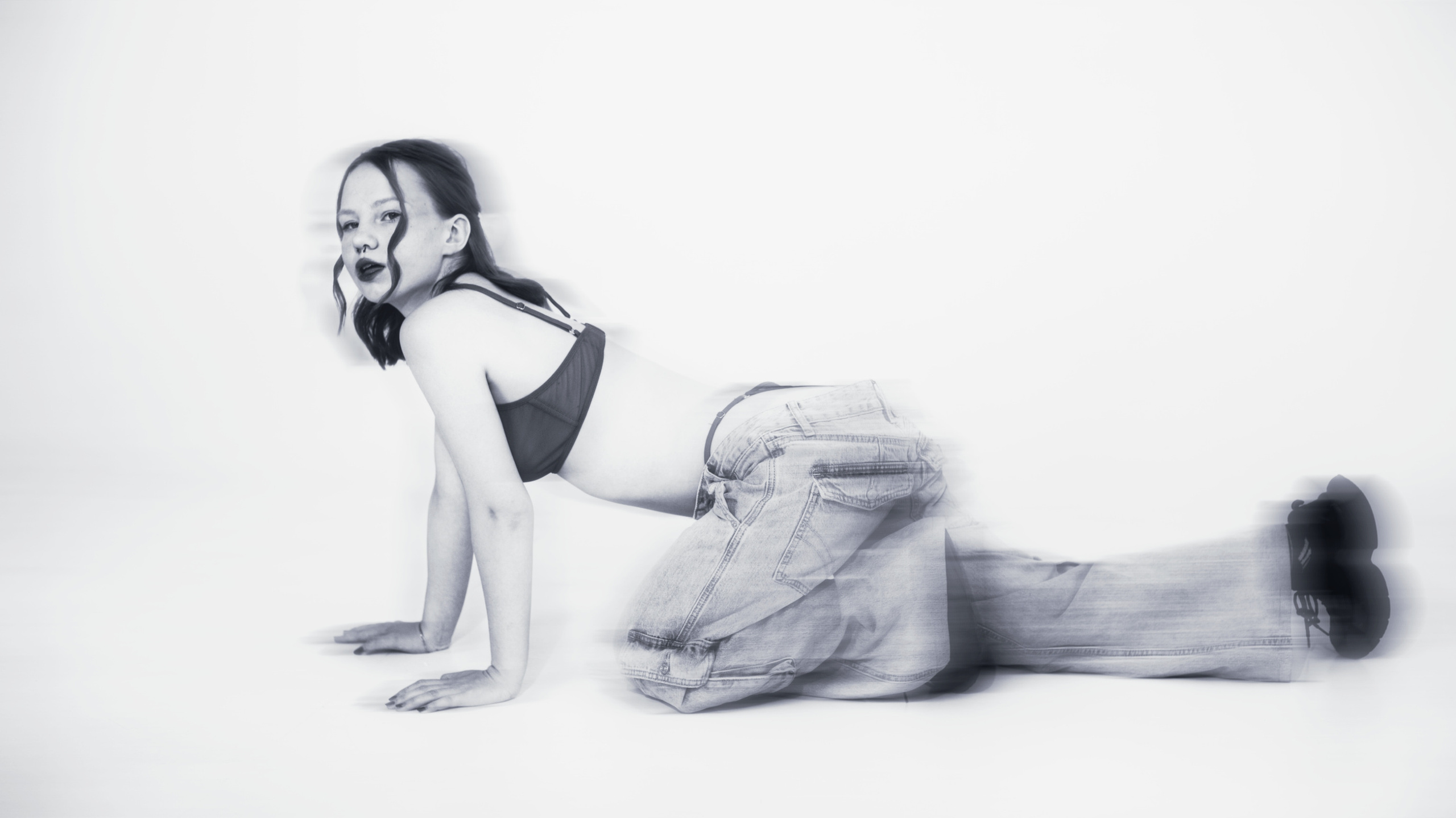 Лиза и маша. Больше не греет