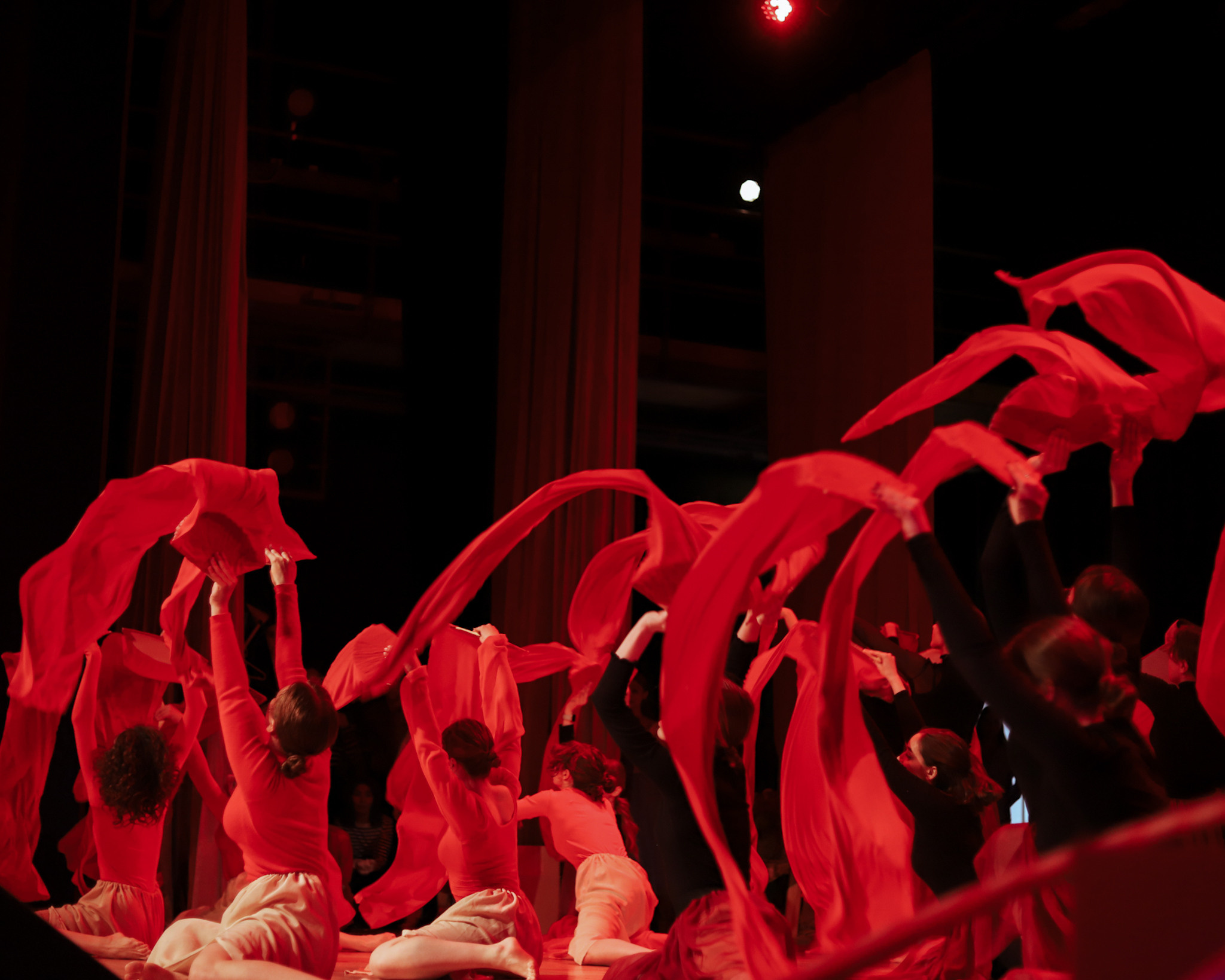 ВЫПУСКНОЙ ВЕГА. Больше не греет