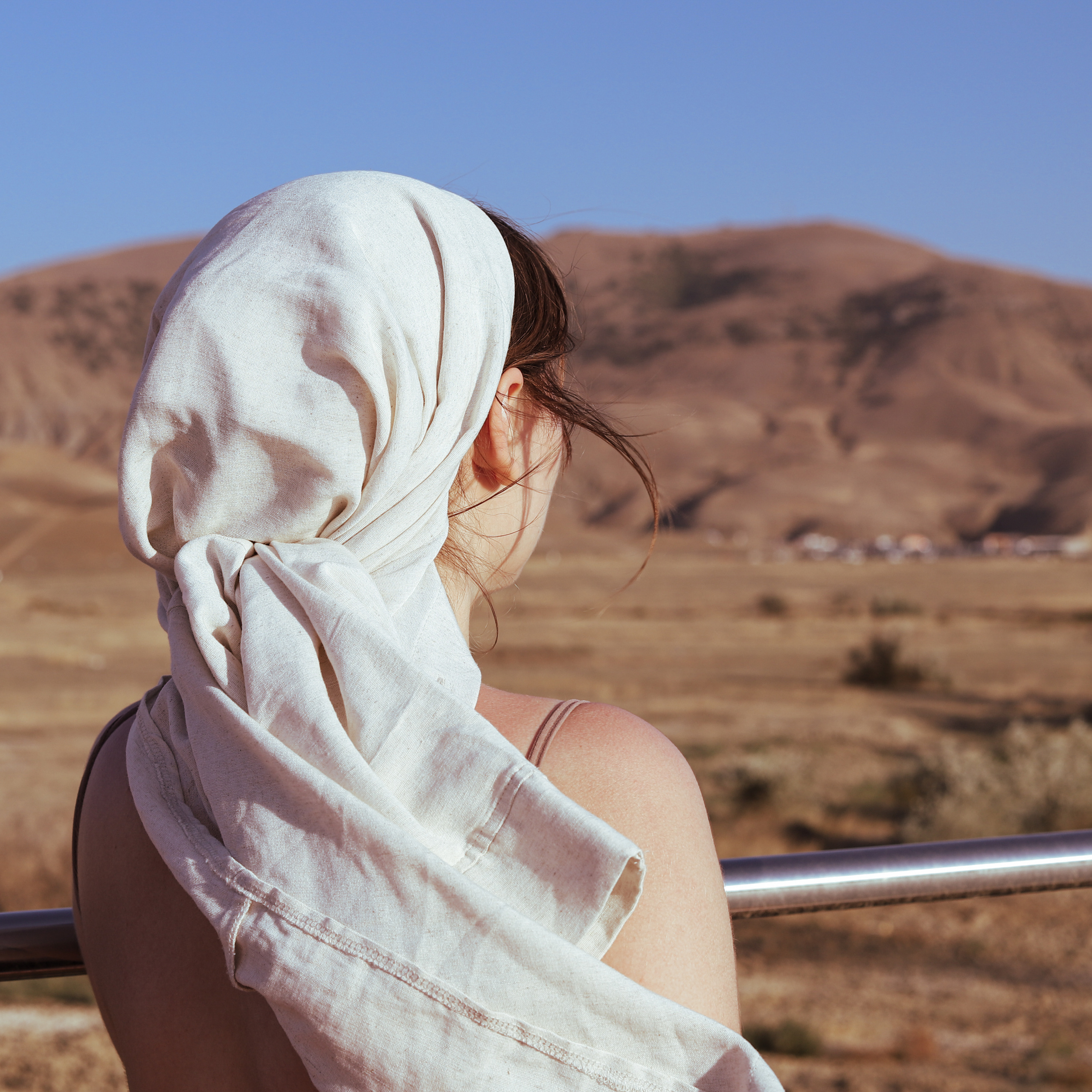 Света. Больше не греет