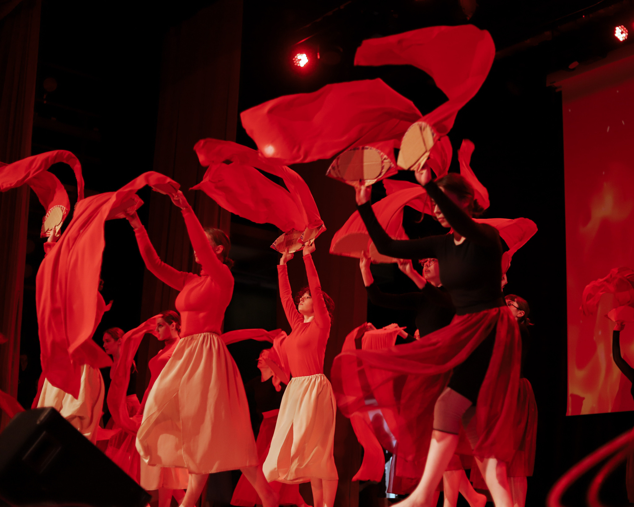 ВЫПУСКНОЙ ВЕГА. Больше не греет