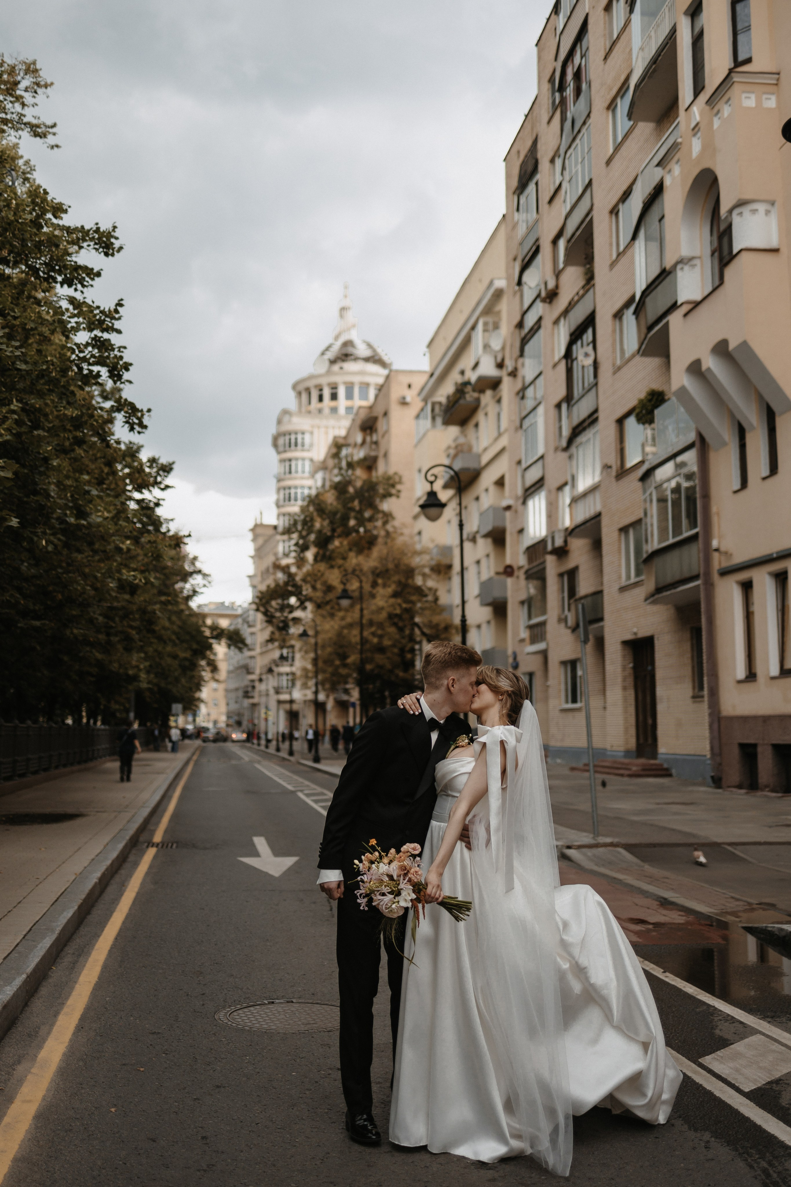 Илья и Ксюша (2024). Свадебный и семейный фотограф в Москве Яна Шувалова