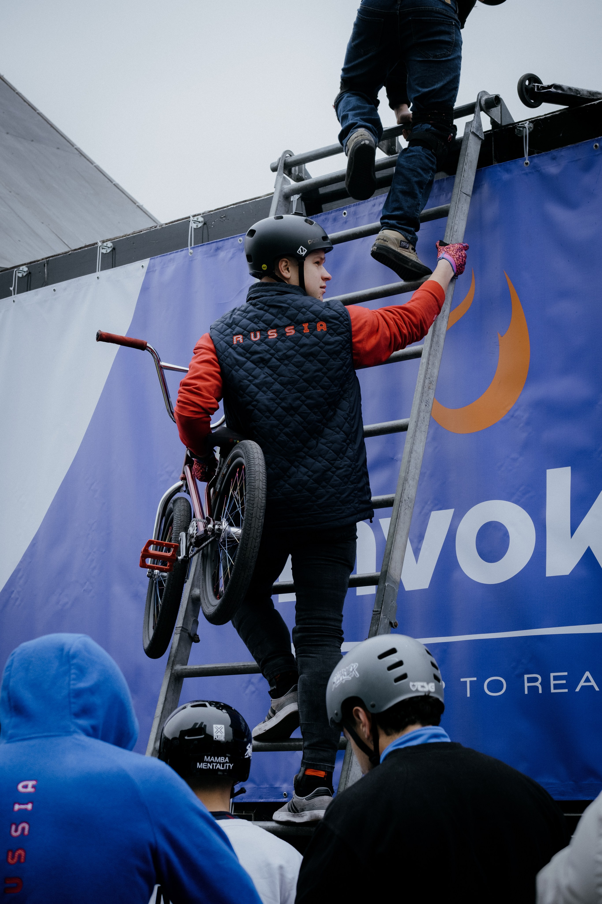 INVOKE DIRT CONTEST. Репортажный и портретный фотограф в Москве Илья Спиридонов