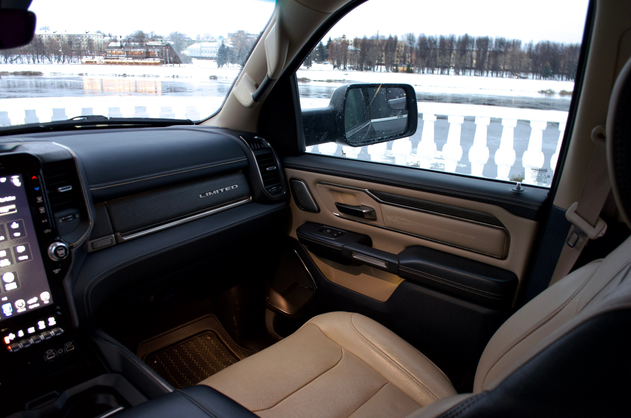 АВТО НА ПРОДАЖУ. Разноплановый фотограф из Москвы/Твери