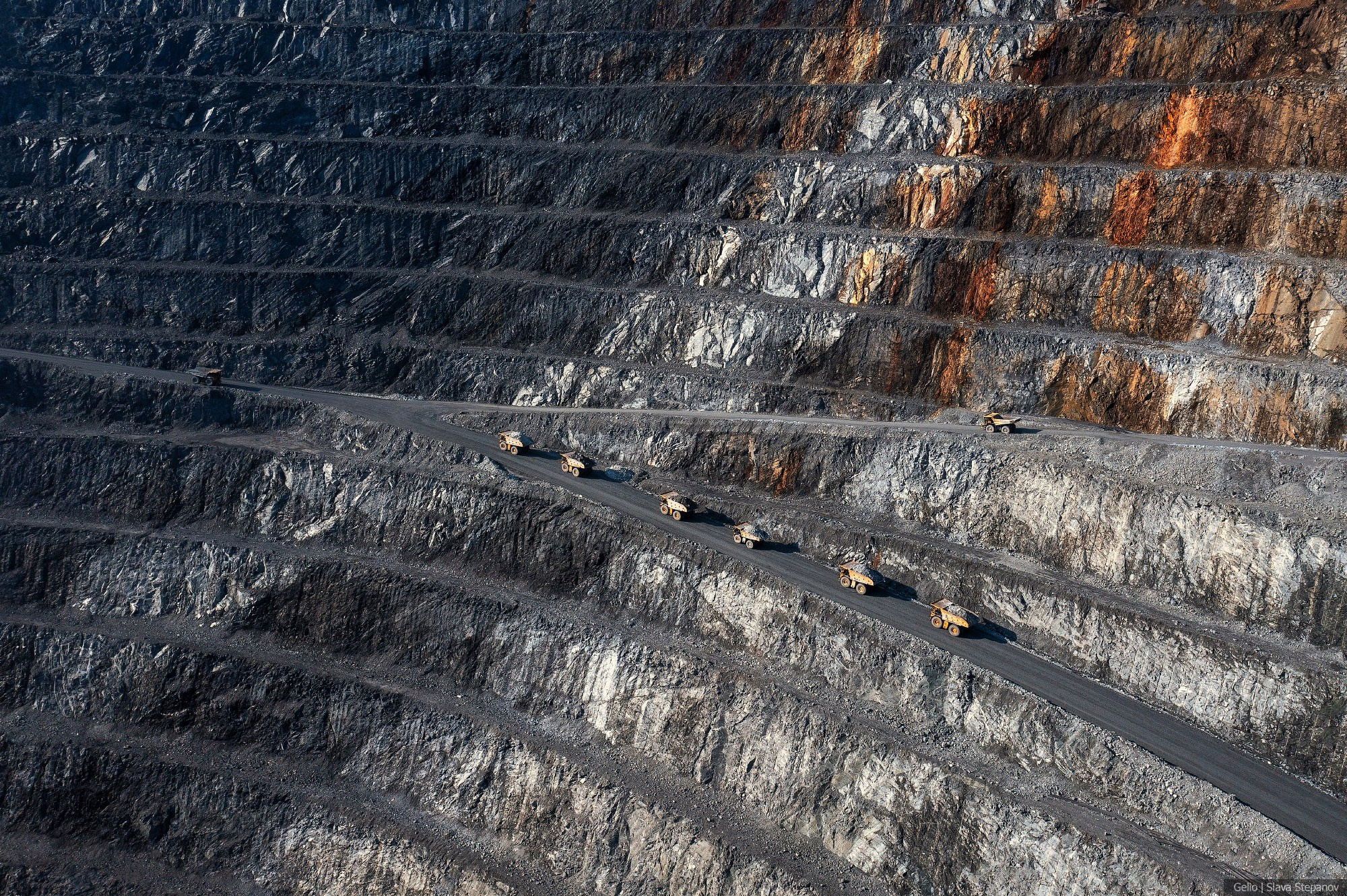 Добыча. Фотограф Слава Степанов, Gelio