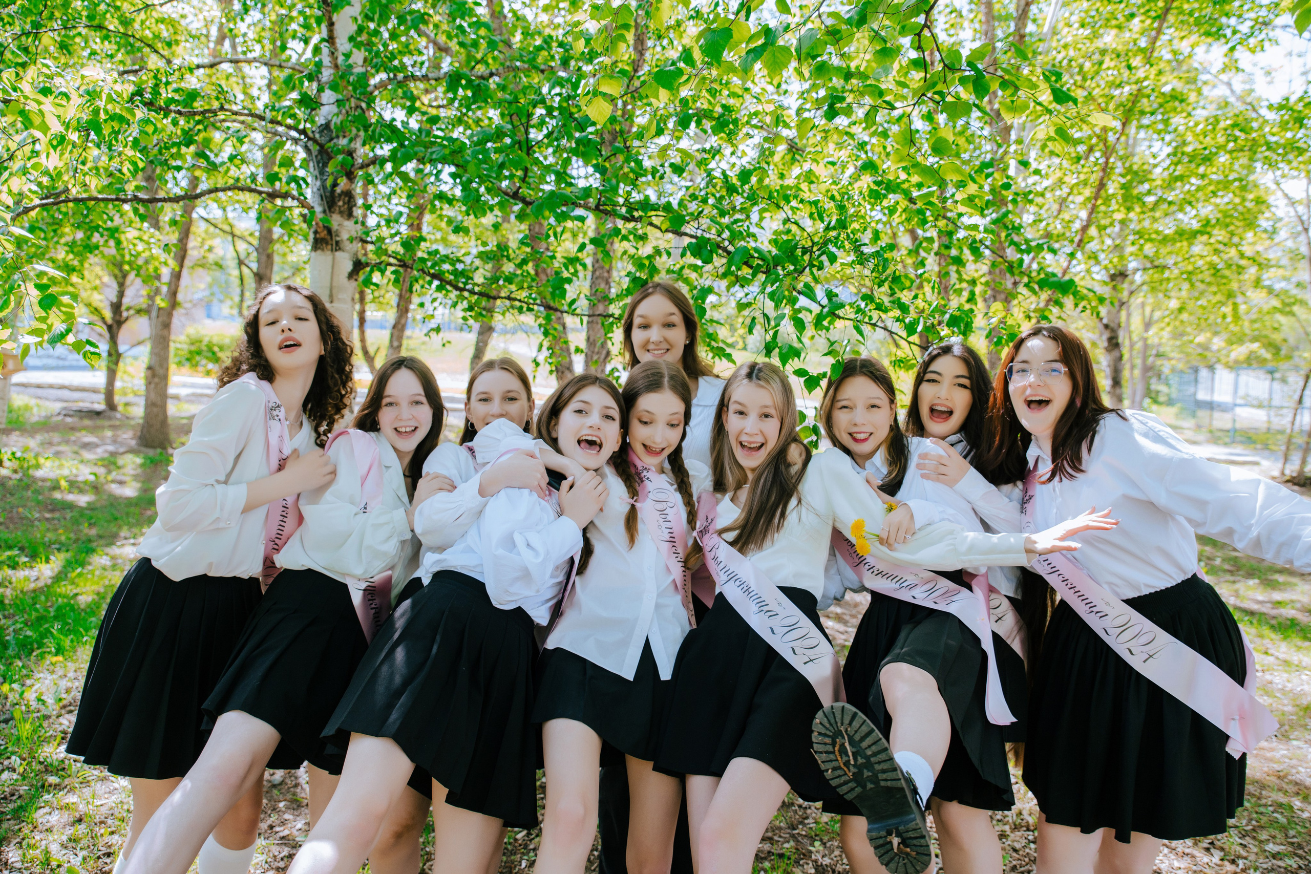 Гимназия им. Сайбеля — Выпуск 2024, 9 класс. Фотограф Ярмишко Дарья. Выпускные фотокниги