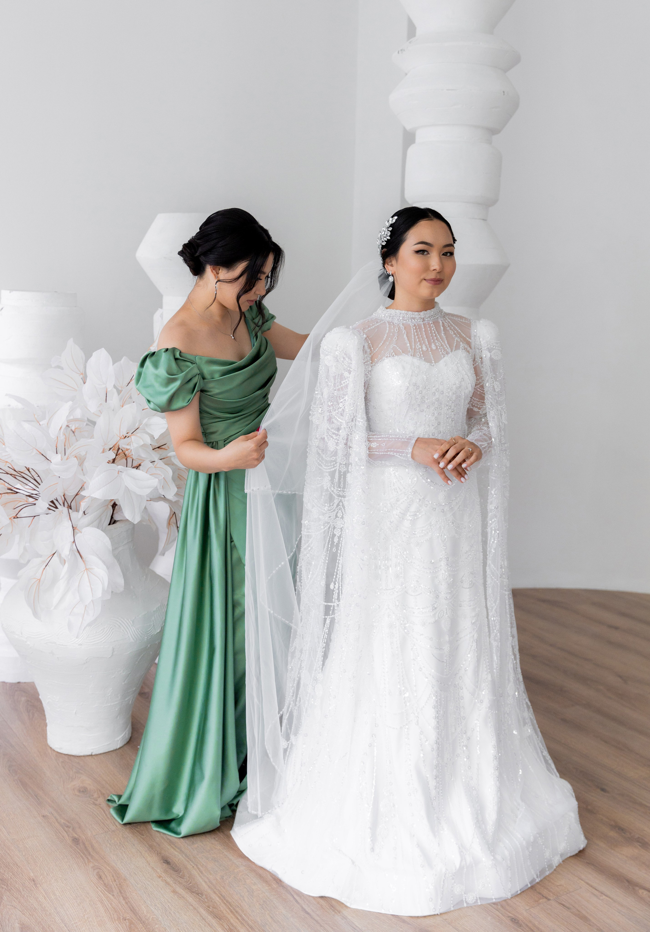 Фотосессия Аскара и Ажар с друзьями