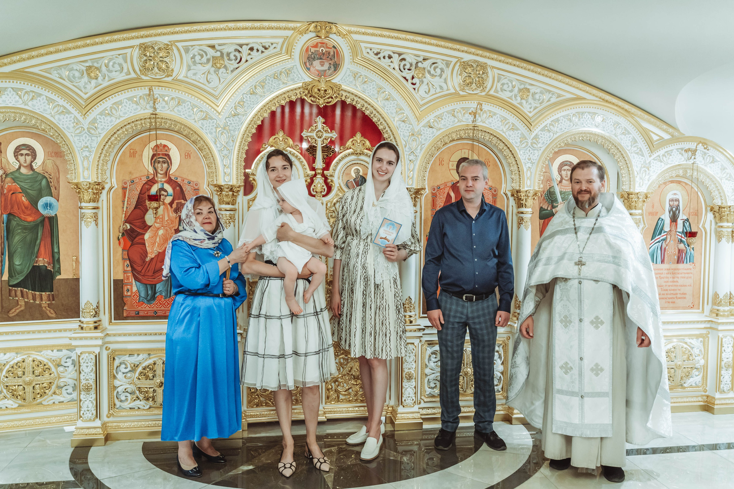 Фотограф на крещение Санкт-Петербург. Свадебный, семейный, портретный, репортажный фотограф в Санкт-Петербурге