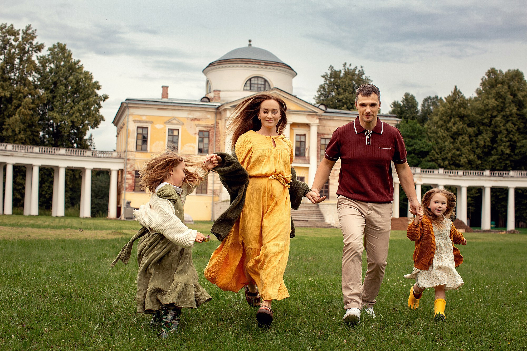 Семейная Фотосессия в исторической усадьбе. Tatyana Nadezhdina Family photographer