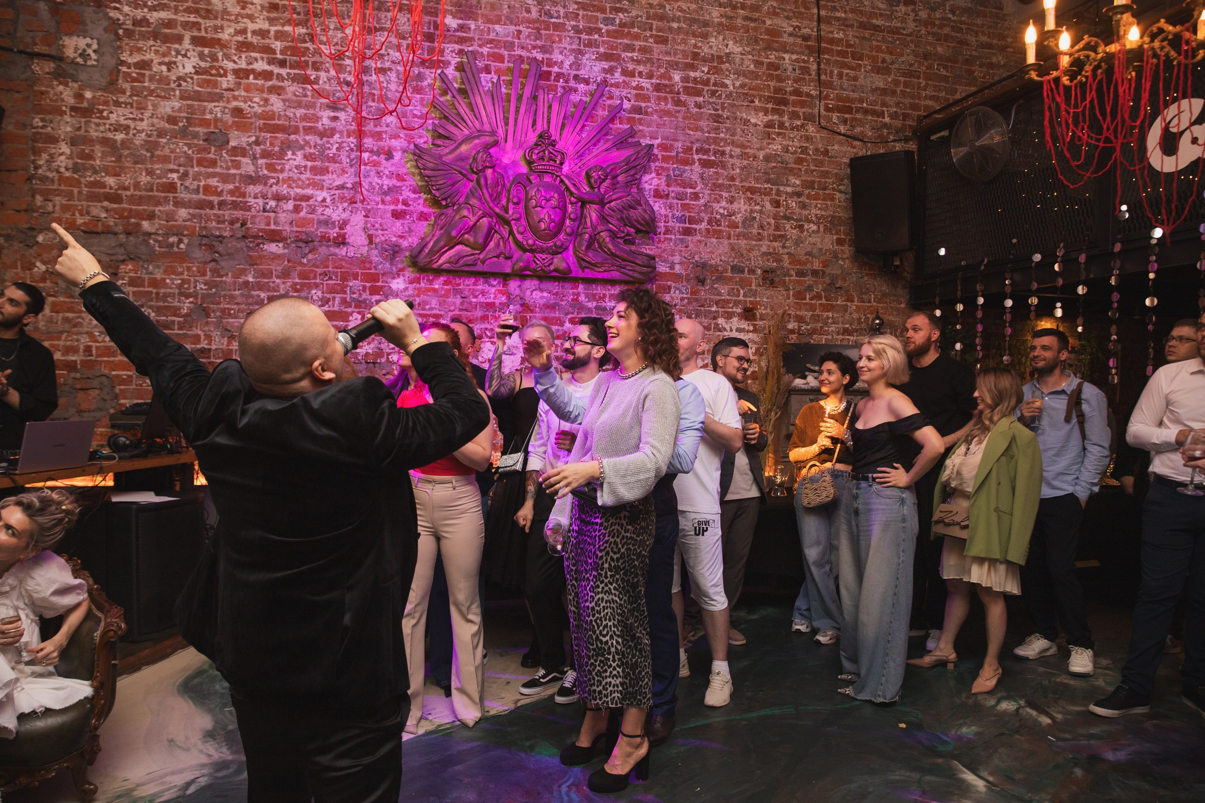 Свадебная вечеринка в Лофте. Свадебный и портретный фотограф в Москве Мария Кравченко