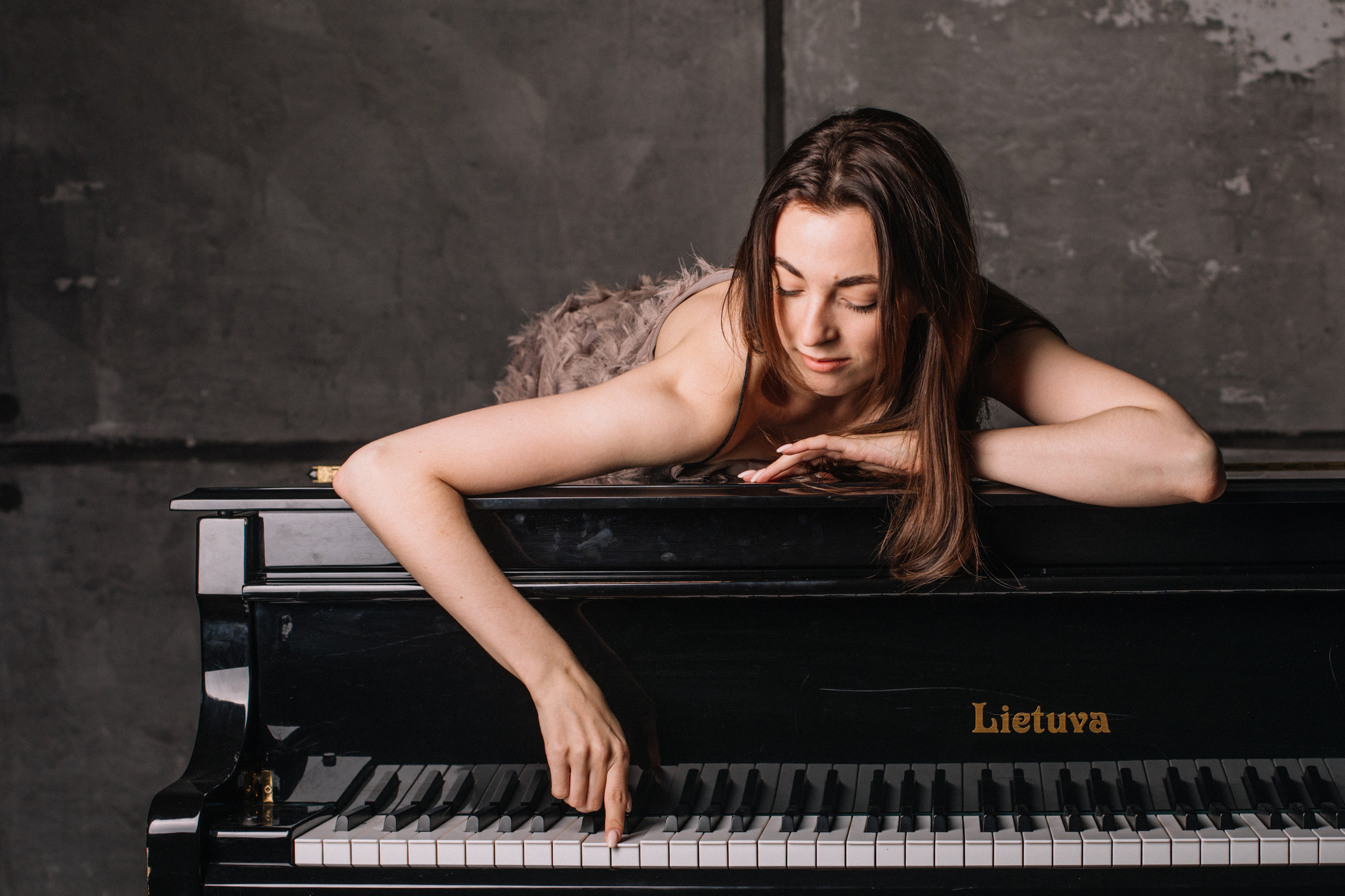 Катя в студии. Школьный и детский фотограф в Южно-Сахалинске Анастасия Лескова