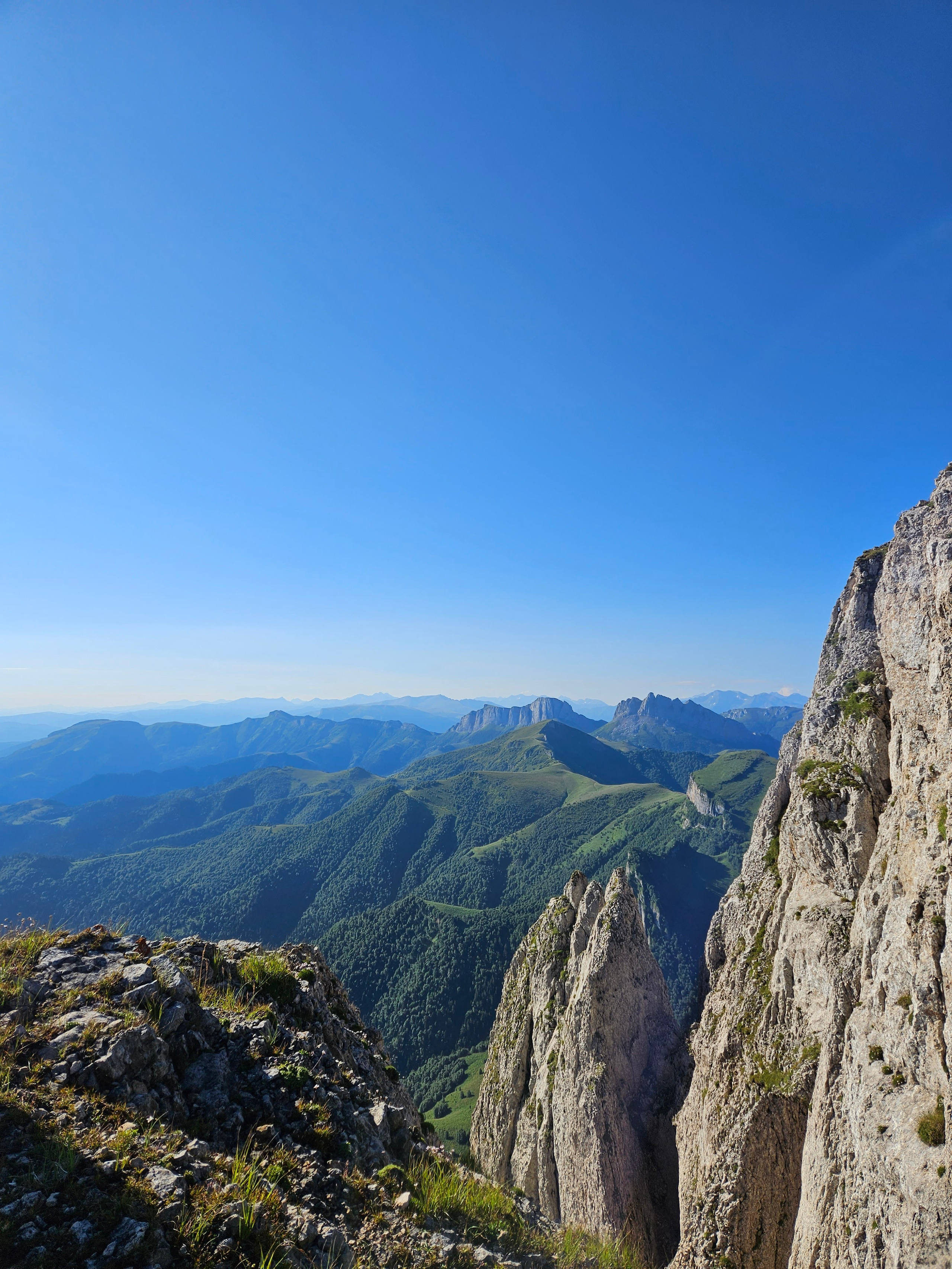 БОЛЬШОЙ ТХАЧ. Любовь Моргасова [LU SPRING]: Фотограф и куратор