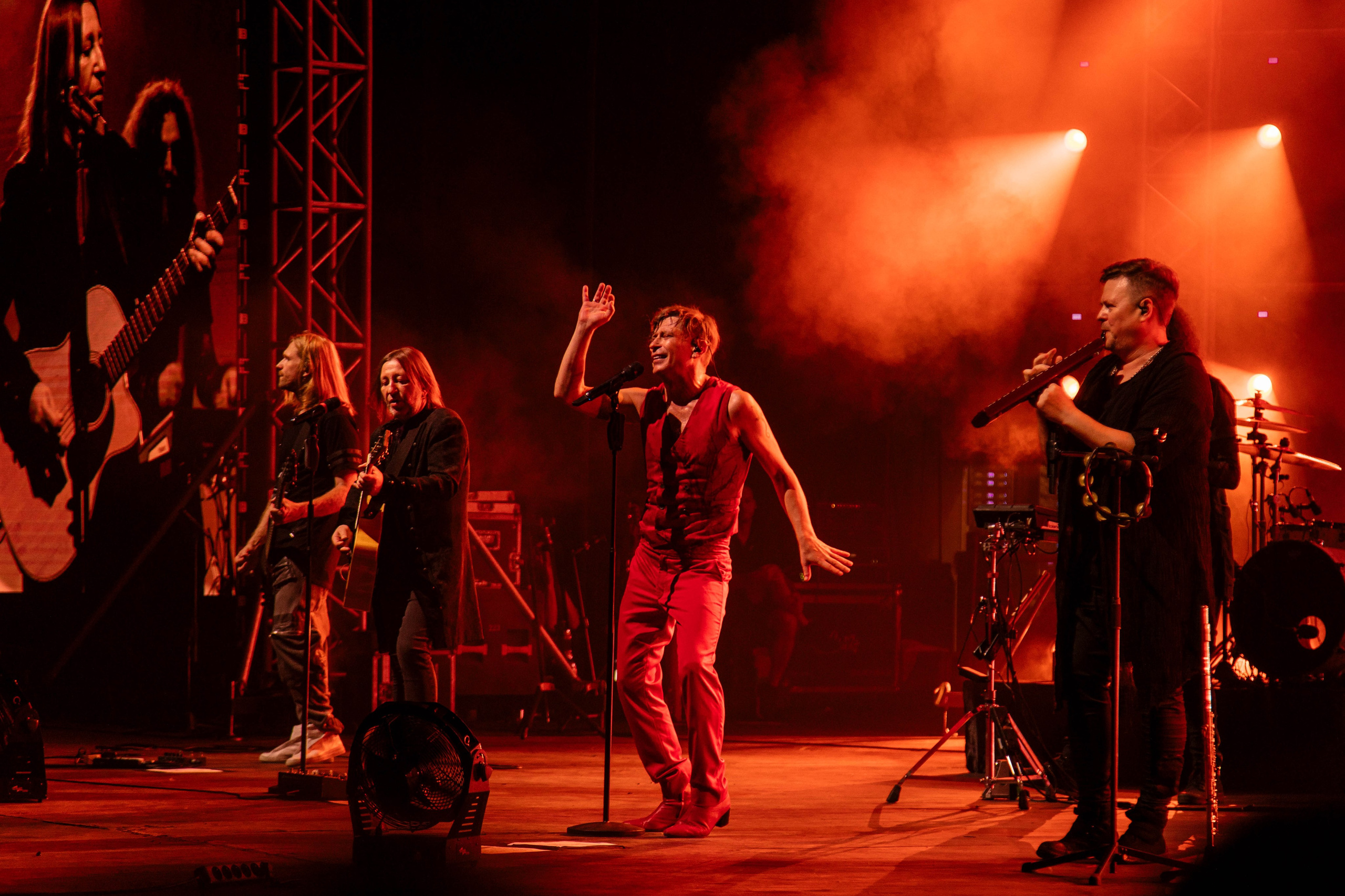 БИ-2. Концерт в Анталье. Фотограф Анна Чернигова