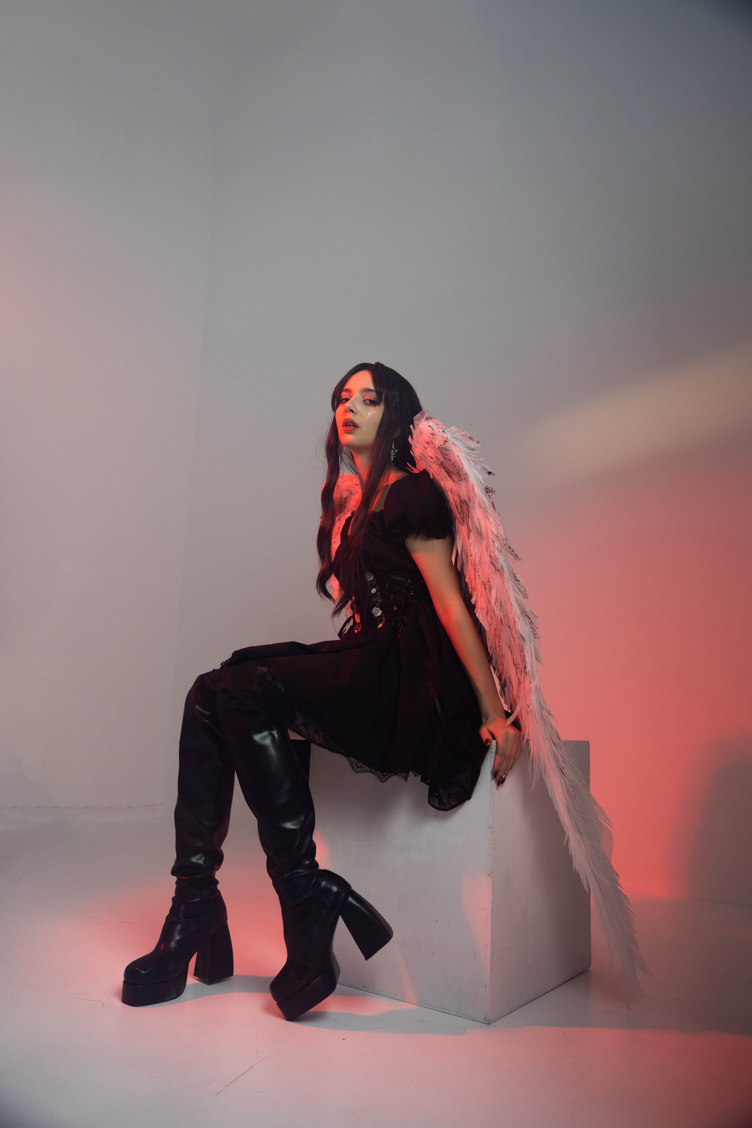 Падение ангела. Питерский фотограф