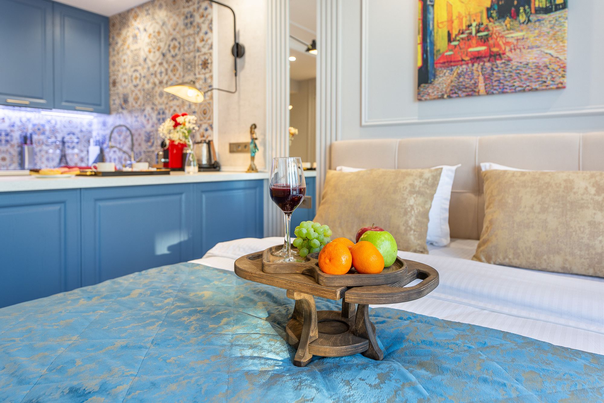 Renatphoto-фотосъемка апартаментов в Новороссийске. Профессиональная фотосъёмка интерьеров, предметная фотосессия еды для меню г. Анапа