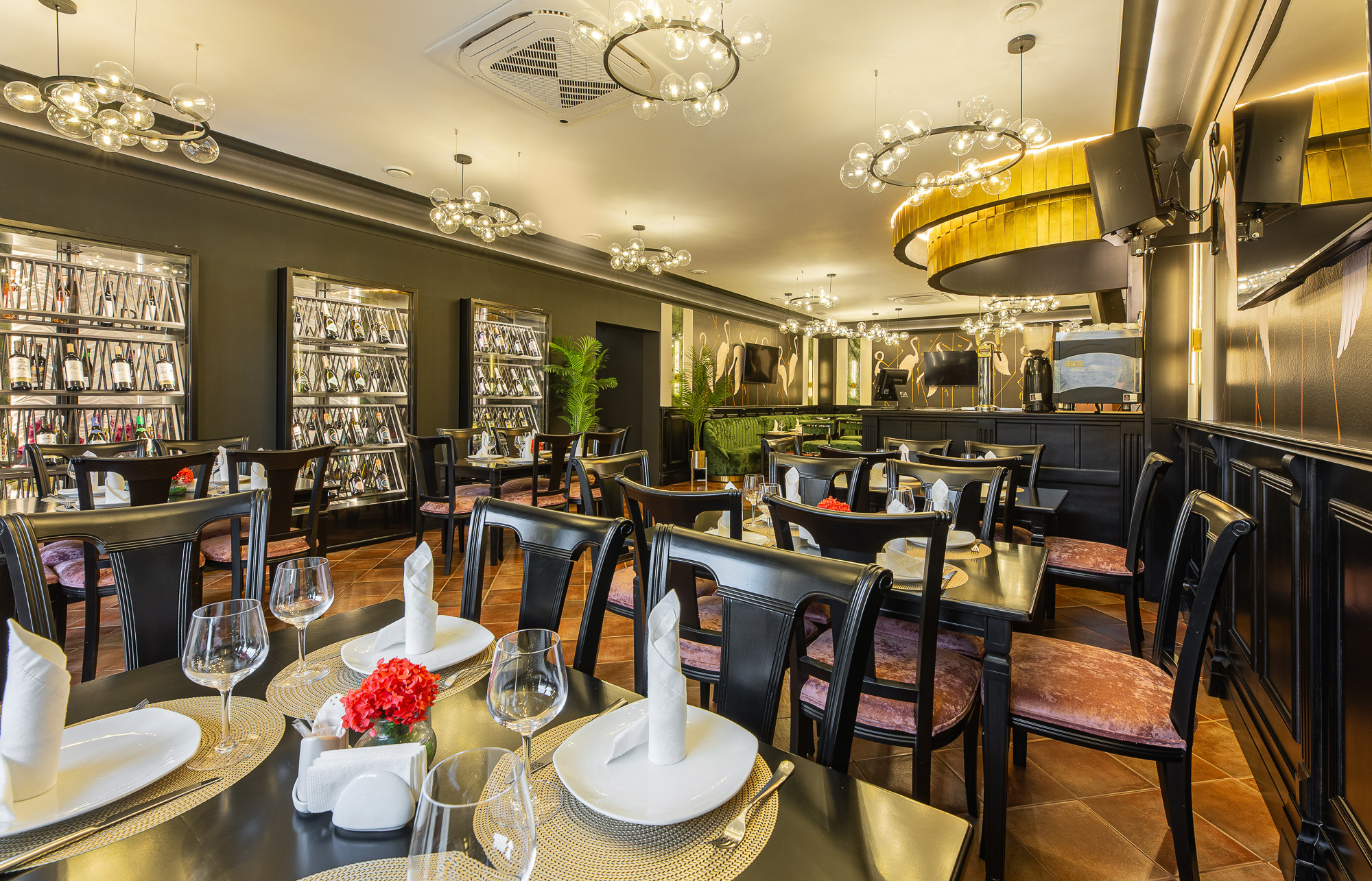 Renatphoto-Фотосъёмка для ресторана при отеле. Профессиональная фотосъёмка интерьеров, предметная фотосессия еды для меню г. Анапа