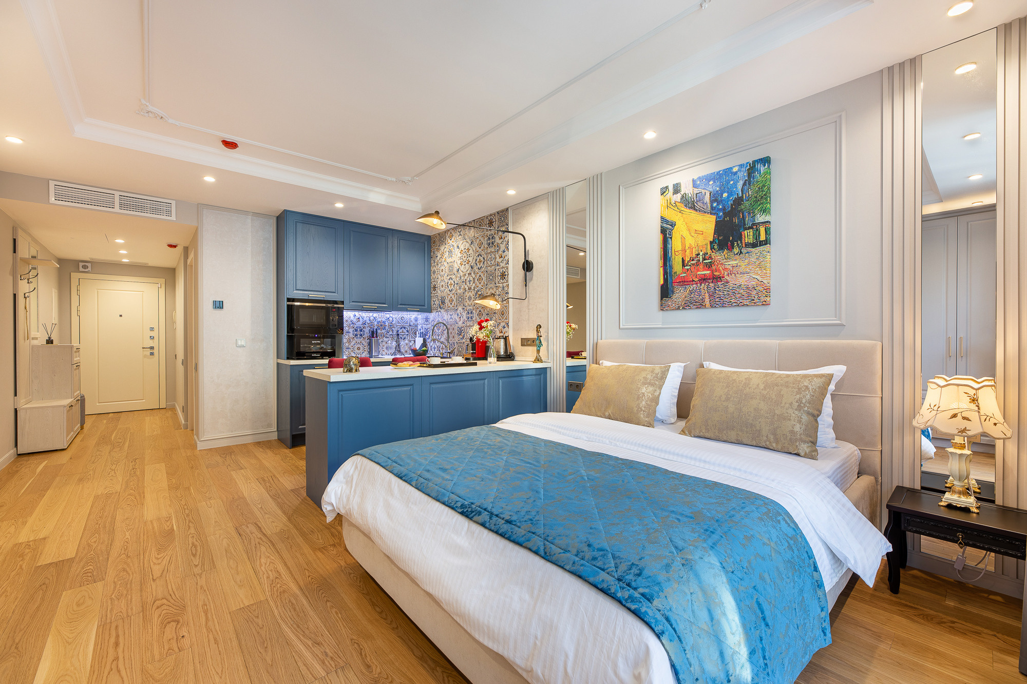 Renatphoto-фотосъемка апартаментов в Новороссийске. Профессиональная фотосъёмка интерьеров, предметная фотосессия еды для меню г. Анапа