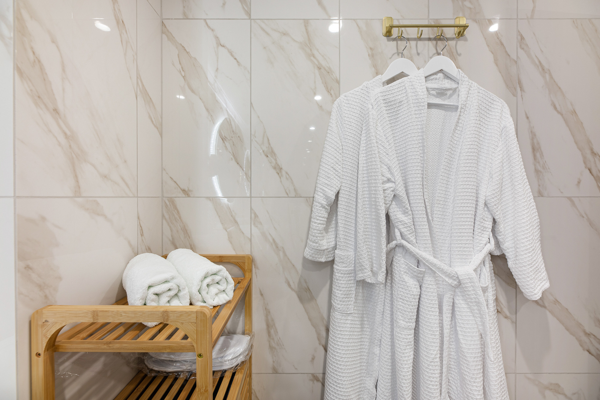 Renatphoto-фотосъемка апартаментов в Новороссийске. Профессиональная фотосъёмка интерьеров, предметная фотосессия еды для меню г. Анапа