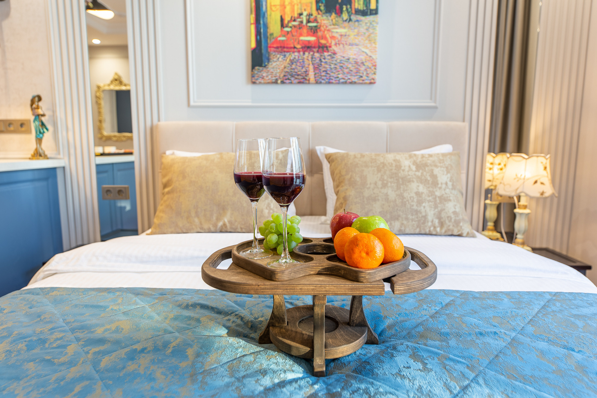 Renatphoto-фотосъемка апартаментов в Новороссийске. Профессиональная фотосъёмка интерьеров, предметная фотосессия еды для меню г. Анапа