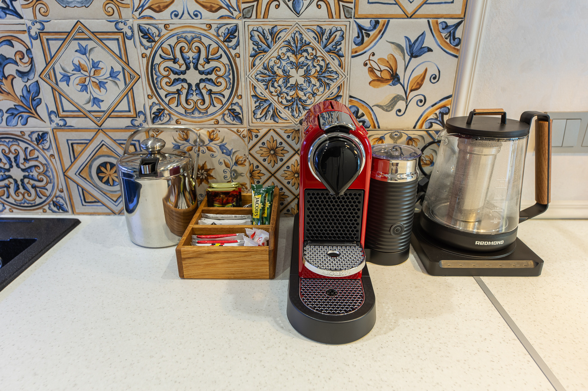 Renatphoto-фотосъемка апартаментов в Новороссийске. Профессиональная фотосъёмка интерьеров, предметная фотосессия еды для меню г. Анапа