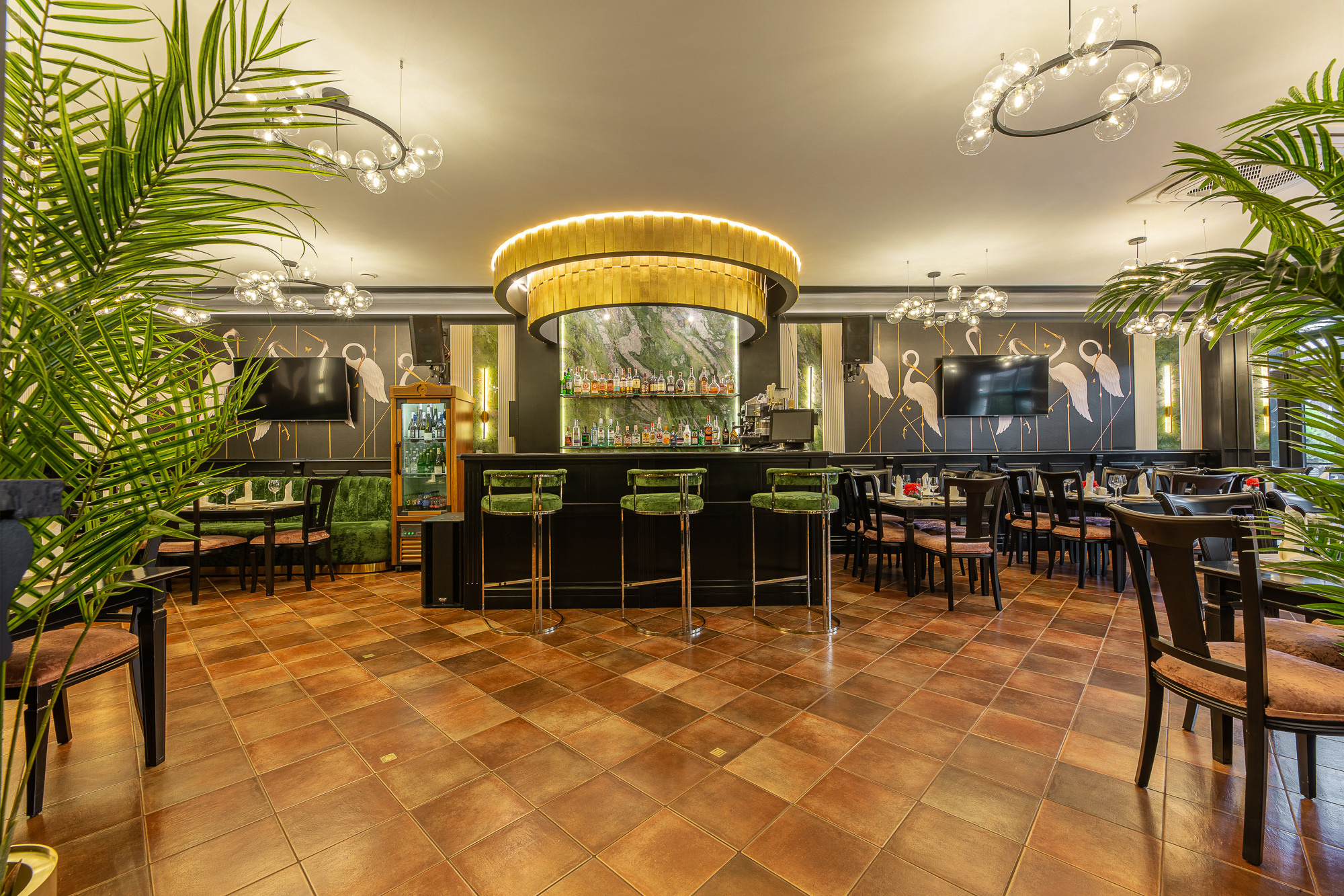 Renatphoto-Фотосъёмка для ресторана при отеле. Профессиональная фотосъёмка интерьеров, предметная фотосессия еды для меню г. Анапа