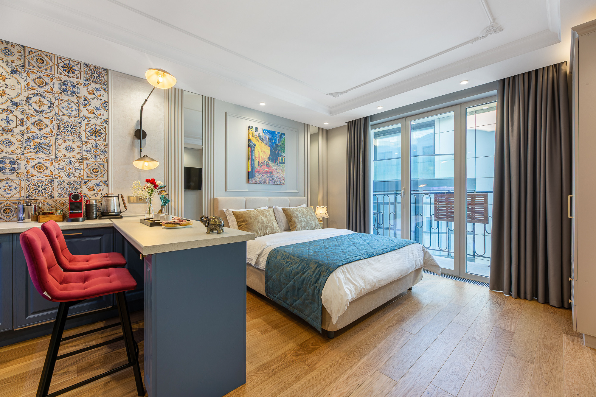 Renatphoto-фотосъемка апартаментов в Новороссийске. Профессиональная фотосъёмка интерьеров, предметная фотосессия еды для меню г. Анапа