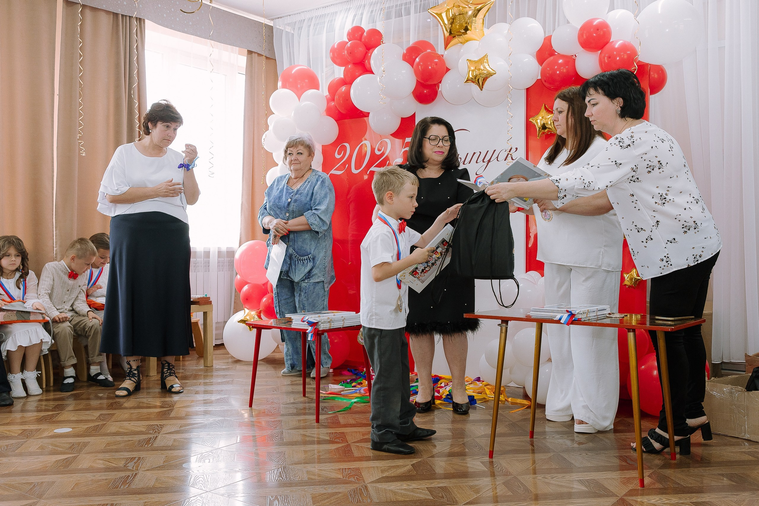 Выпускной в ДС 26. Выпускные альбомы Натальи Бутко: Новороссийск, Анапа, Геленджик