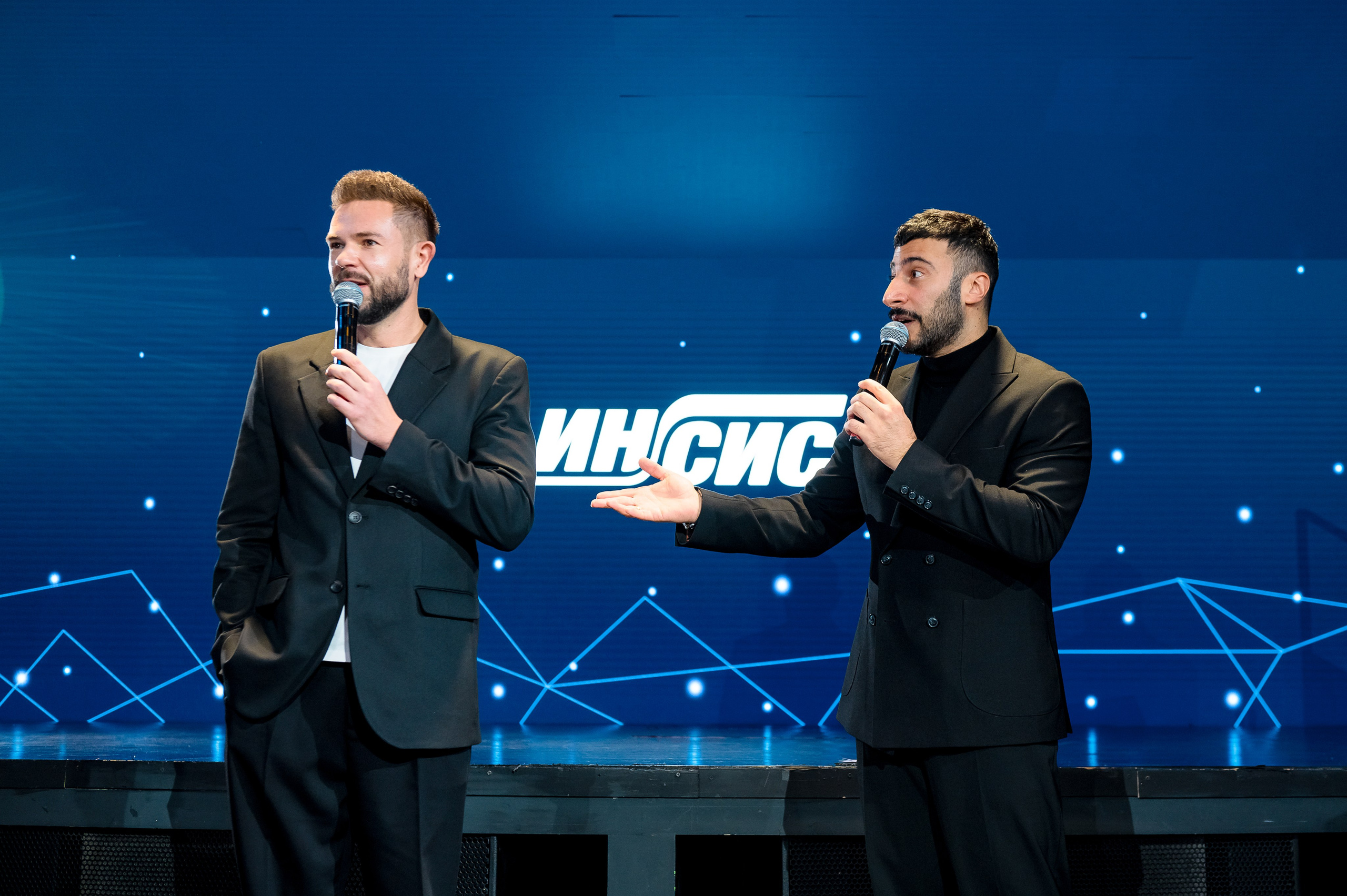 ИНСИС New Year Party. Фотограф Антон Малыхин